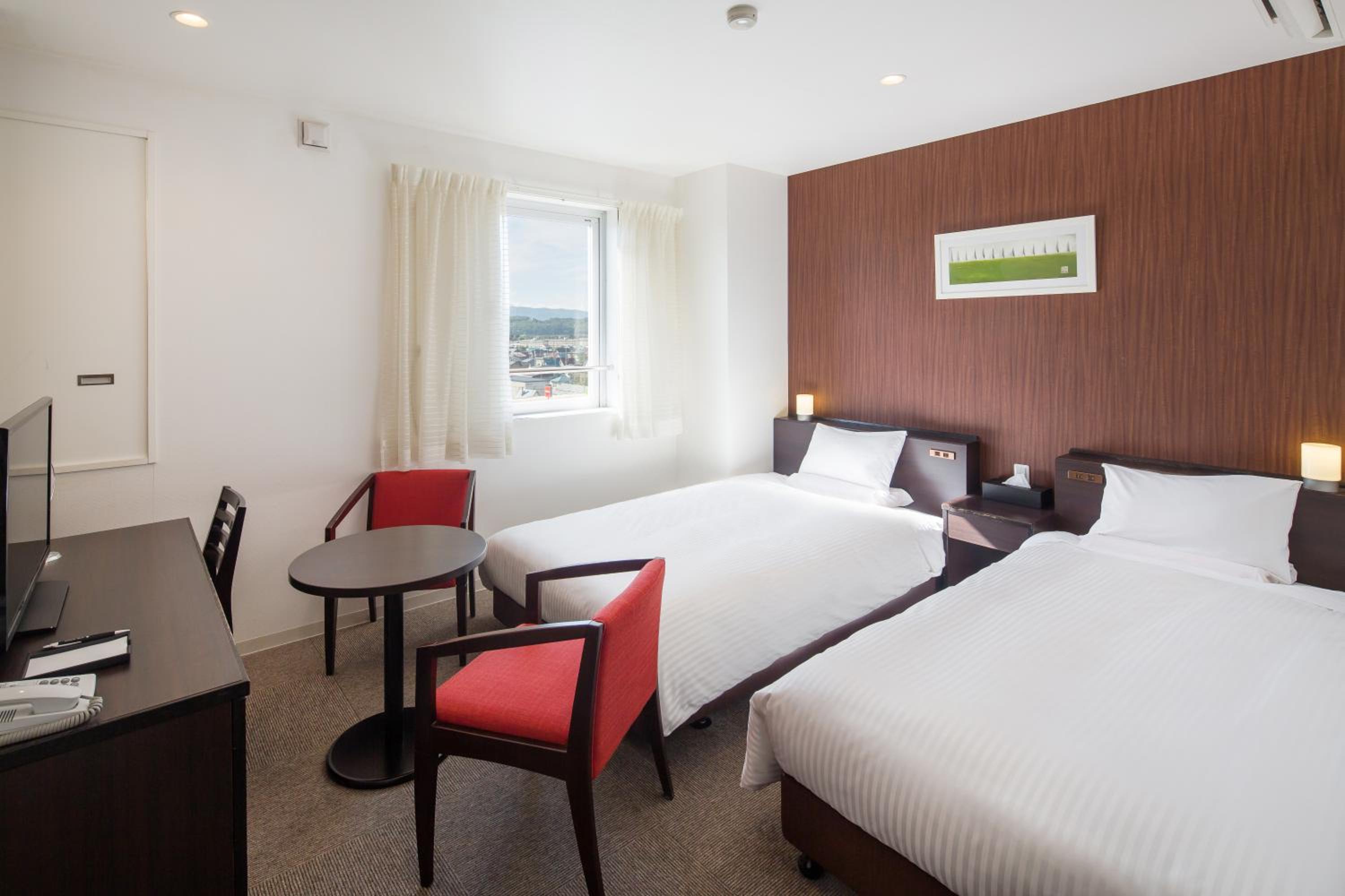 Standard Twin Room - Smoking photo 1