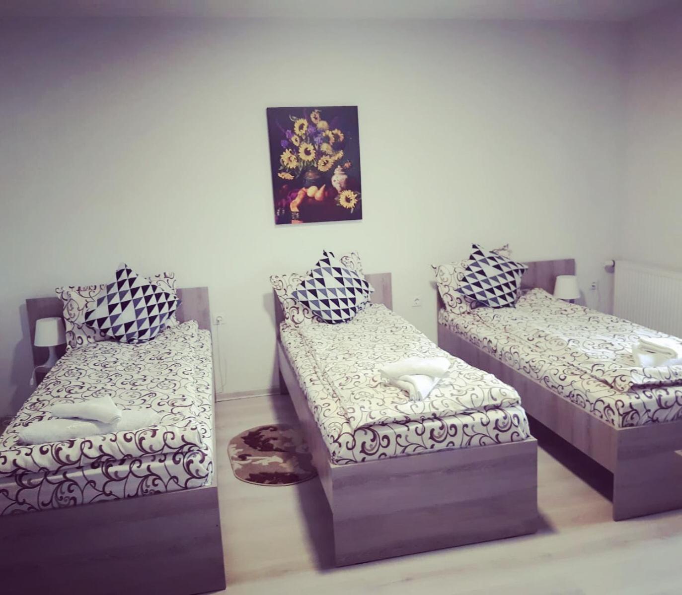 Standard Triple Room - Photo 5