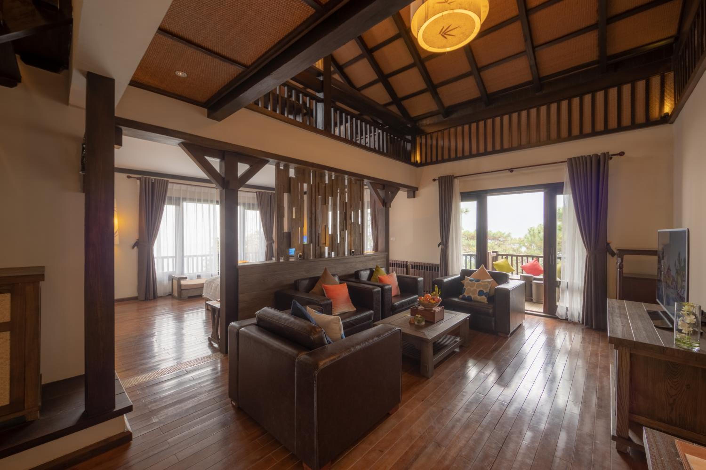 Family Master Suite thumbnail 6
