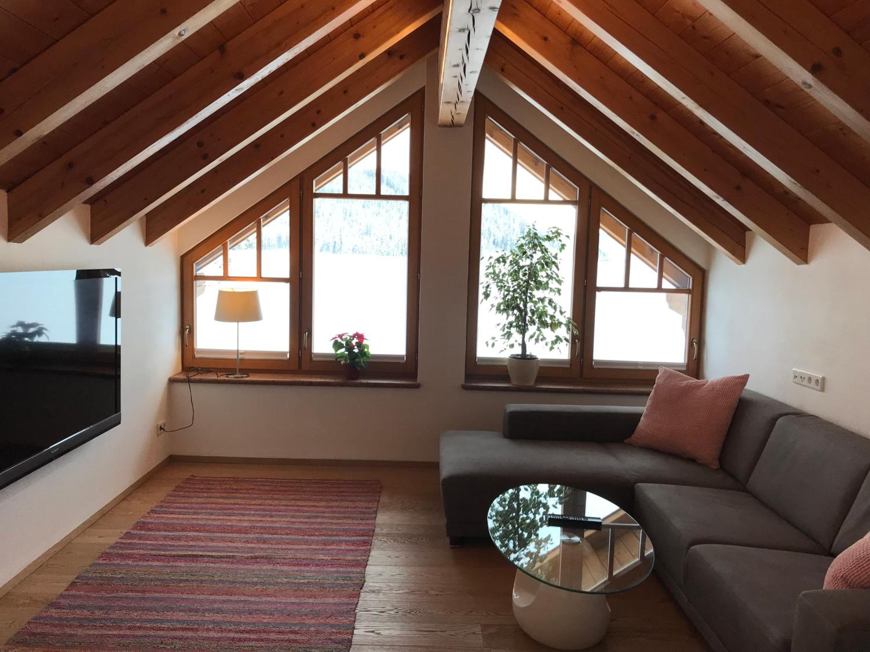 Two-Bedroom Apartment with Mountain View photo 1