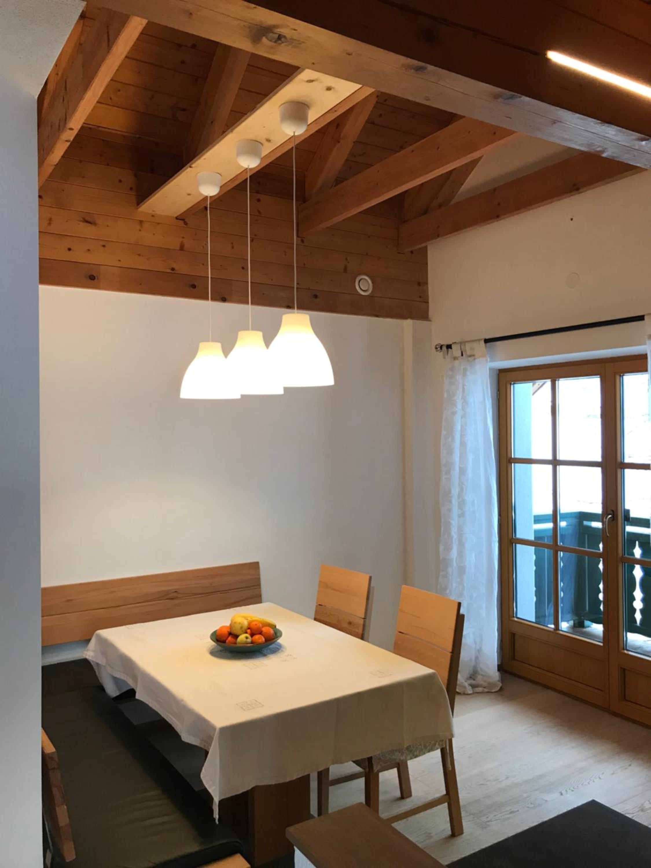 Two-Bedroom Apartment with Mountain View photo 2