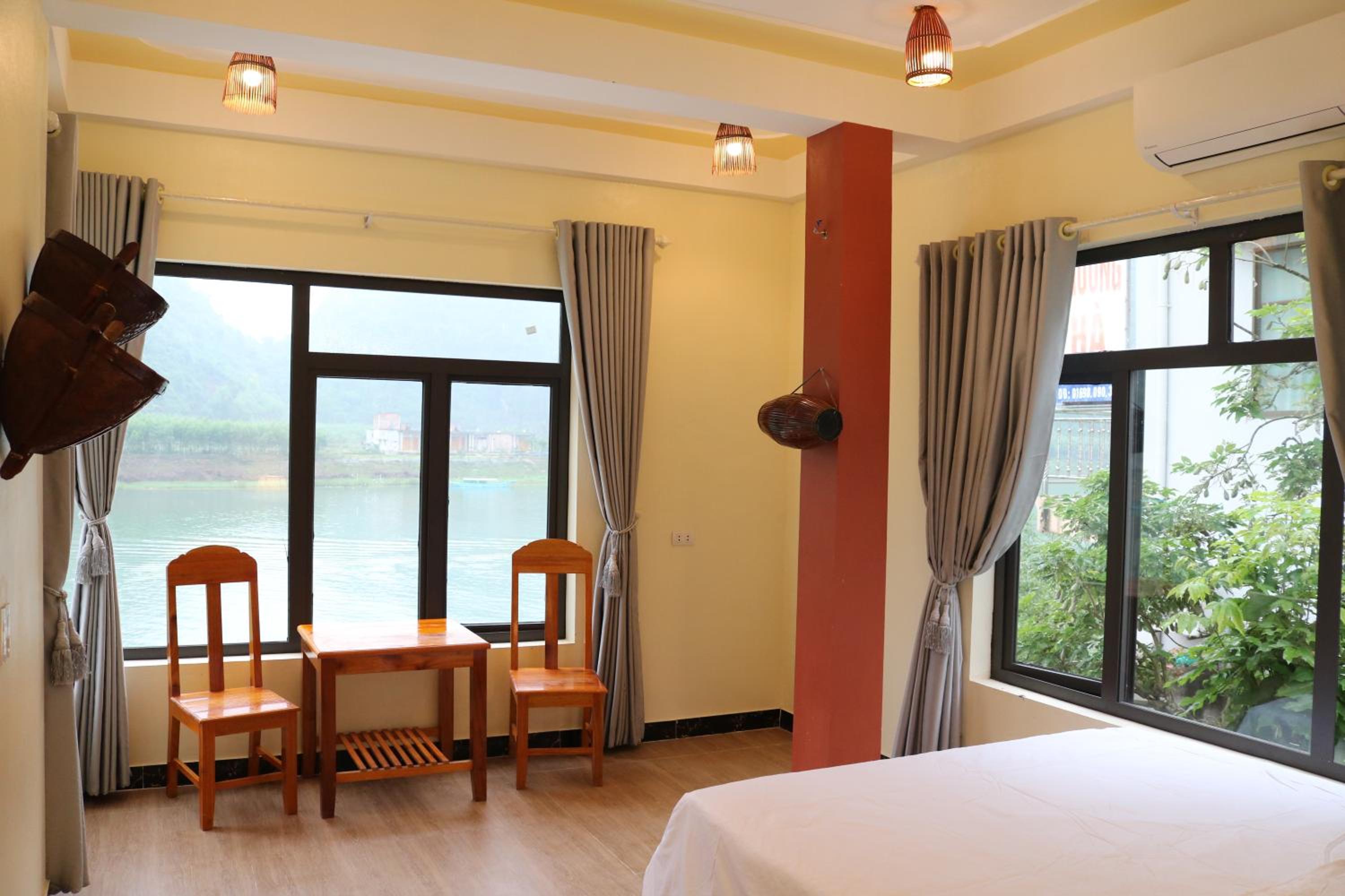 Double Room with Mountain View