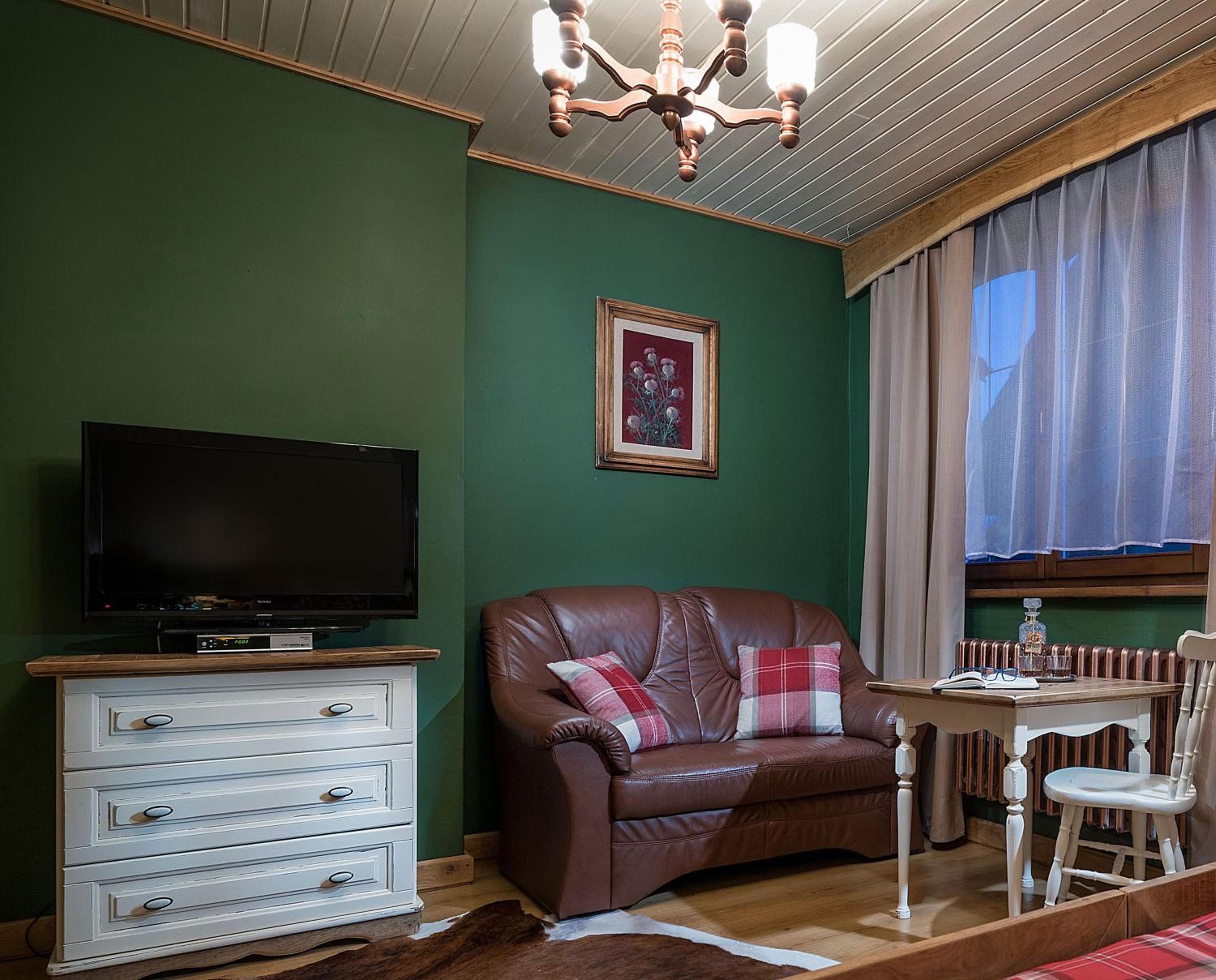 Double Room with Extra Bed photo 2