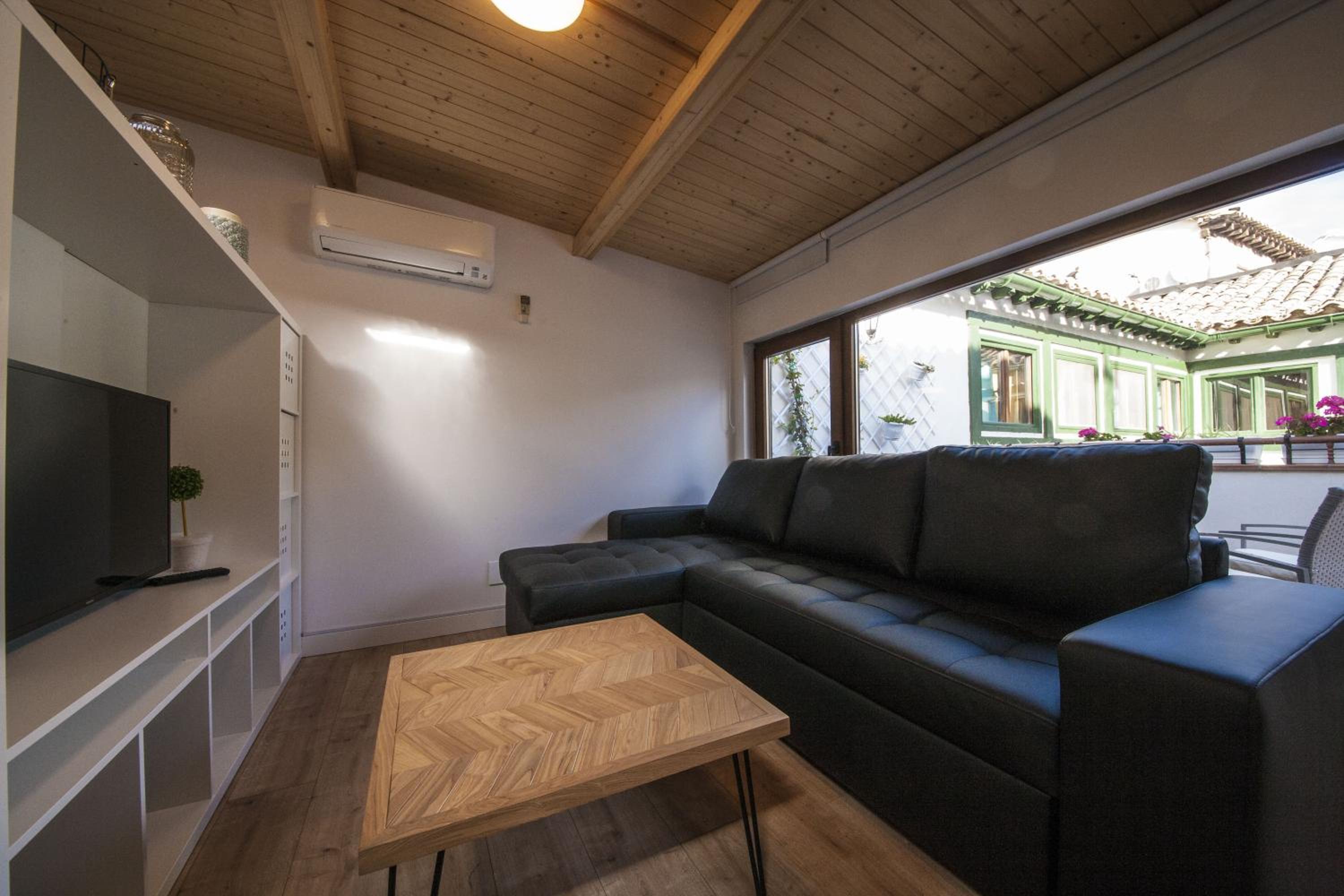 Apartment - Photo 14