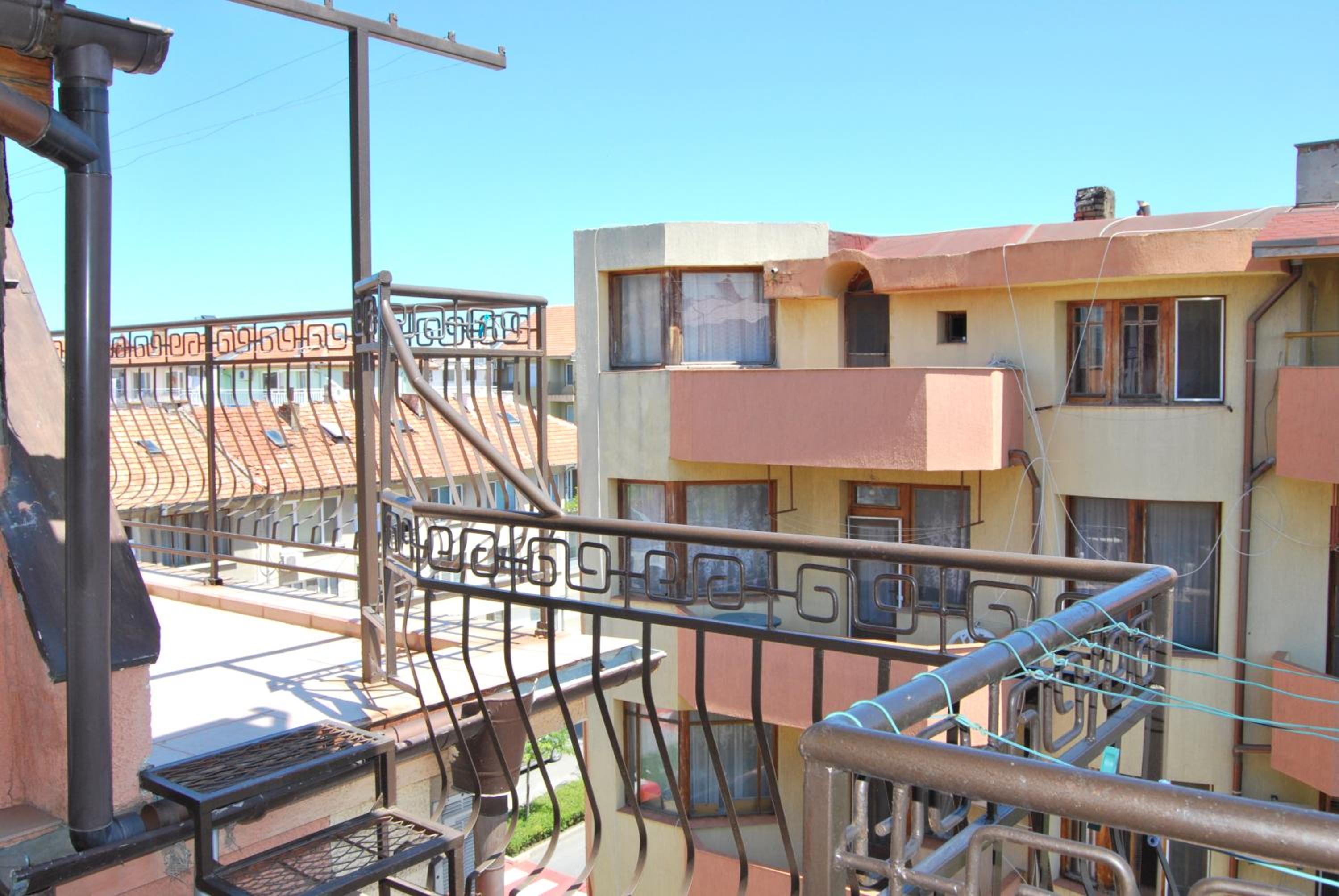 Two-Bedroom Suite with Balcony - Photo 10