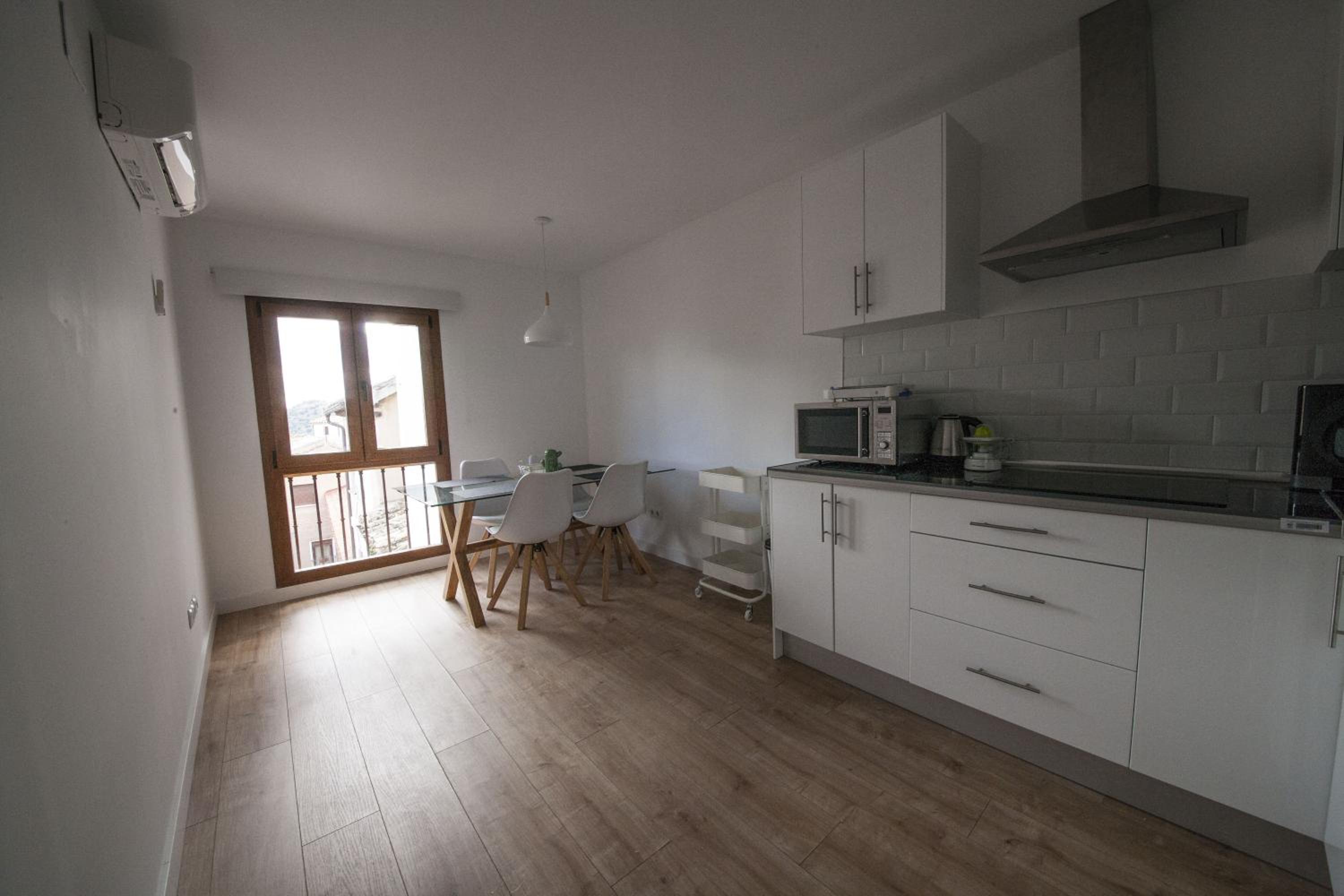 One-Bedroom Apartment - Photo 13