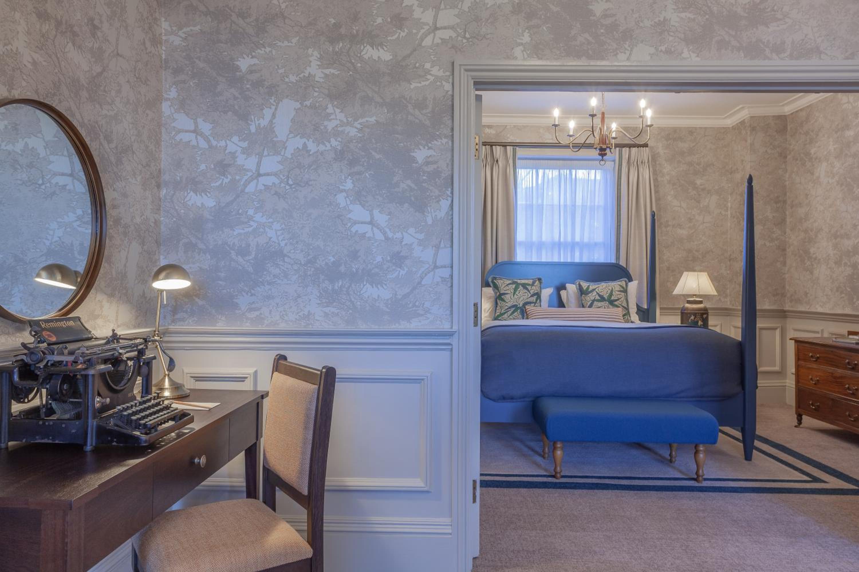 Georgian Suite - Photo 11