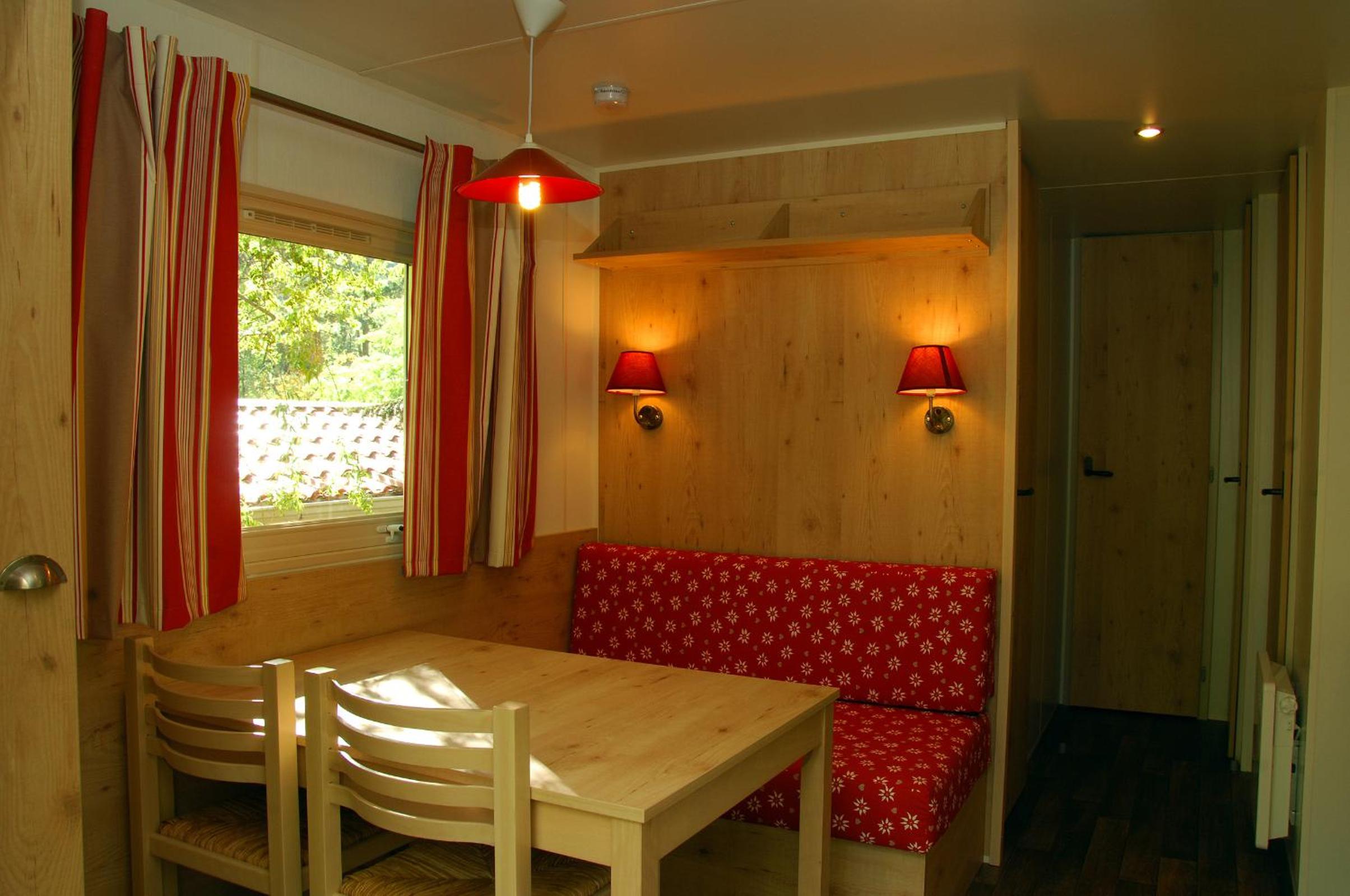 Wooden Caravan (2 Adults + 2 Children) - Photo 11