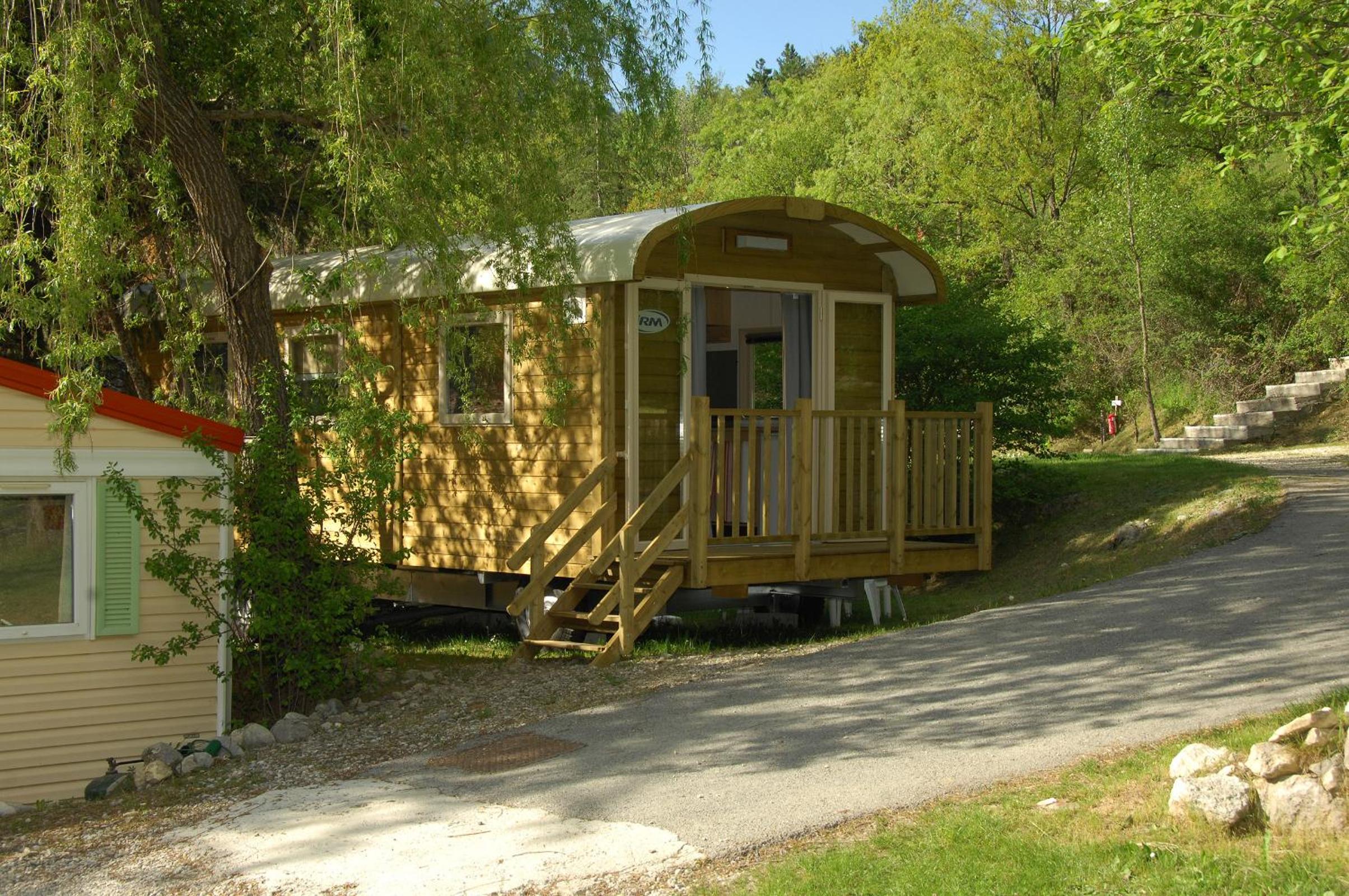 Wooden Caravan (2 Adults + 2 Children) - Photo 16