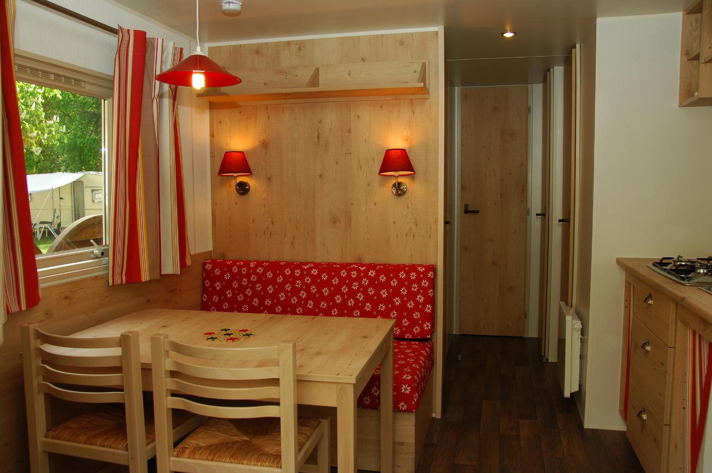Wooden Caravan (2 Adults + 2 Children) - Photo 18