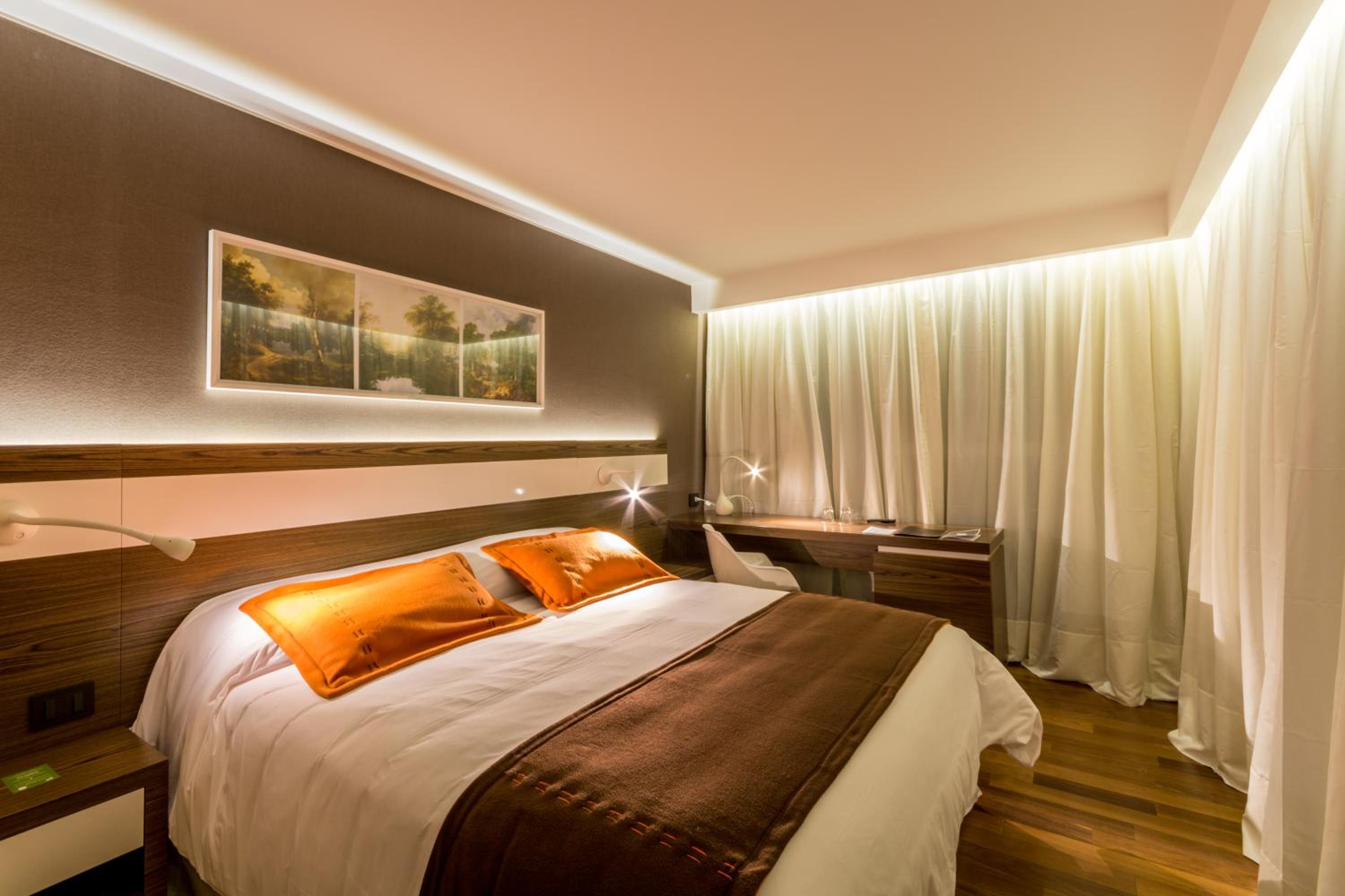 Queen Room