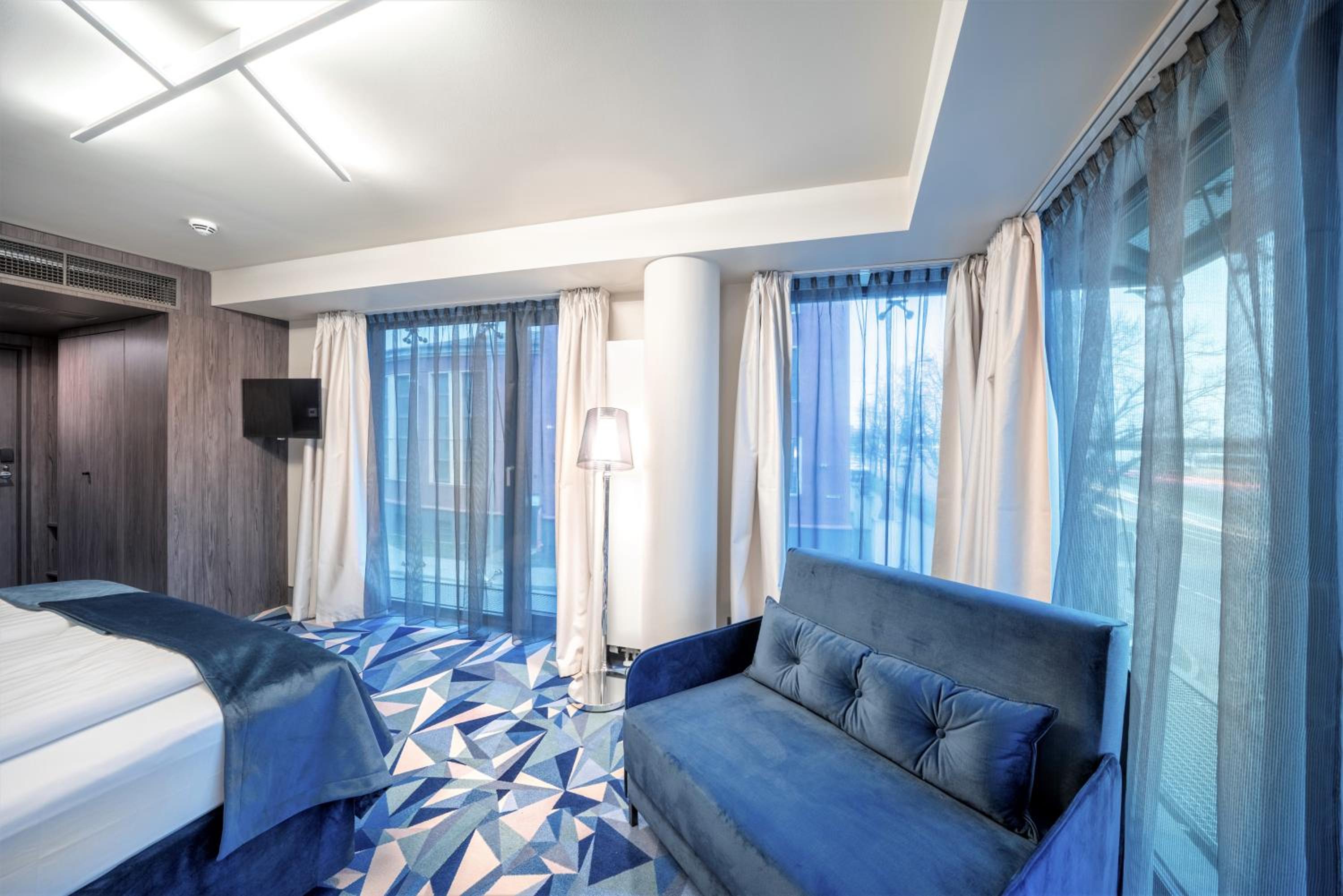"Riverside" Superior Double Room - Photo 8