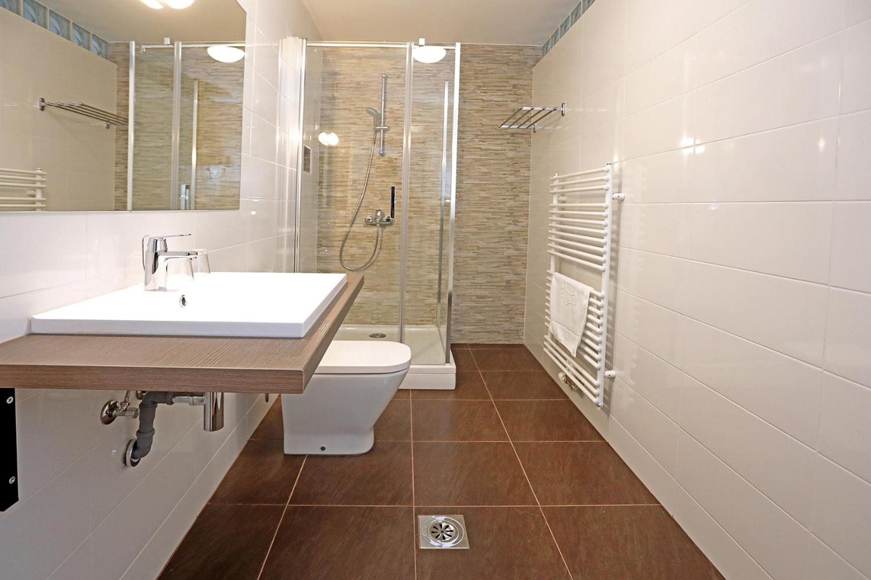 Apartment - Ground Floor photo 2