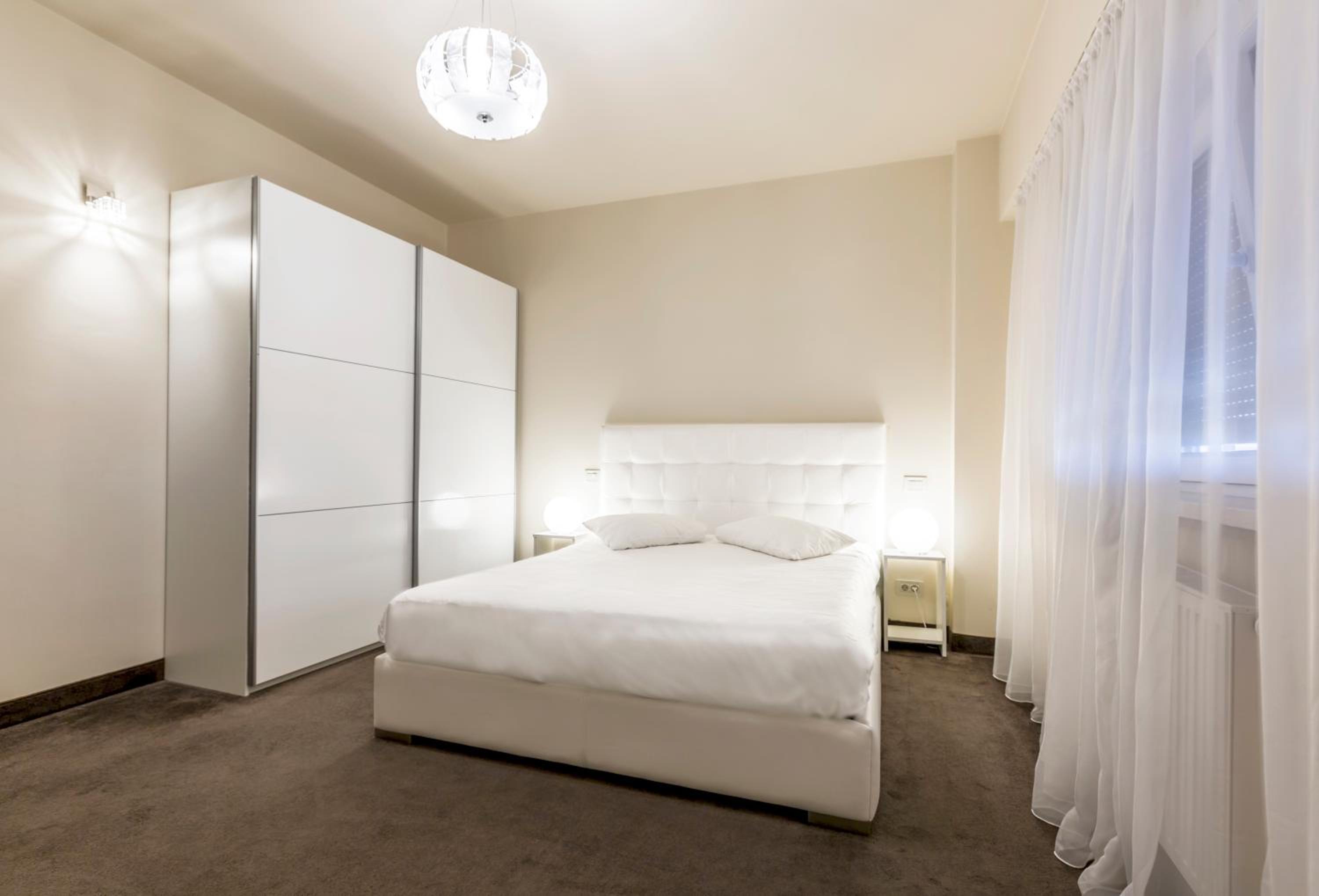 Large Apartment without Spa