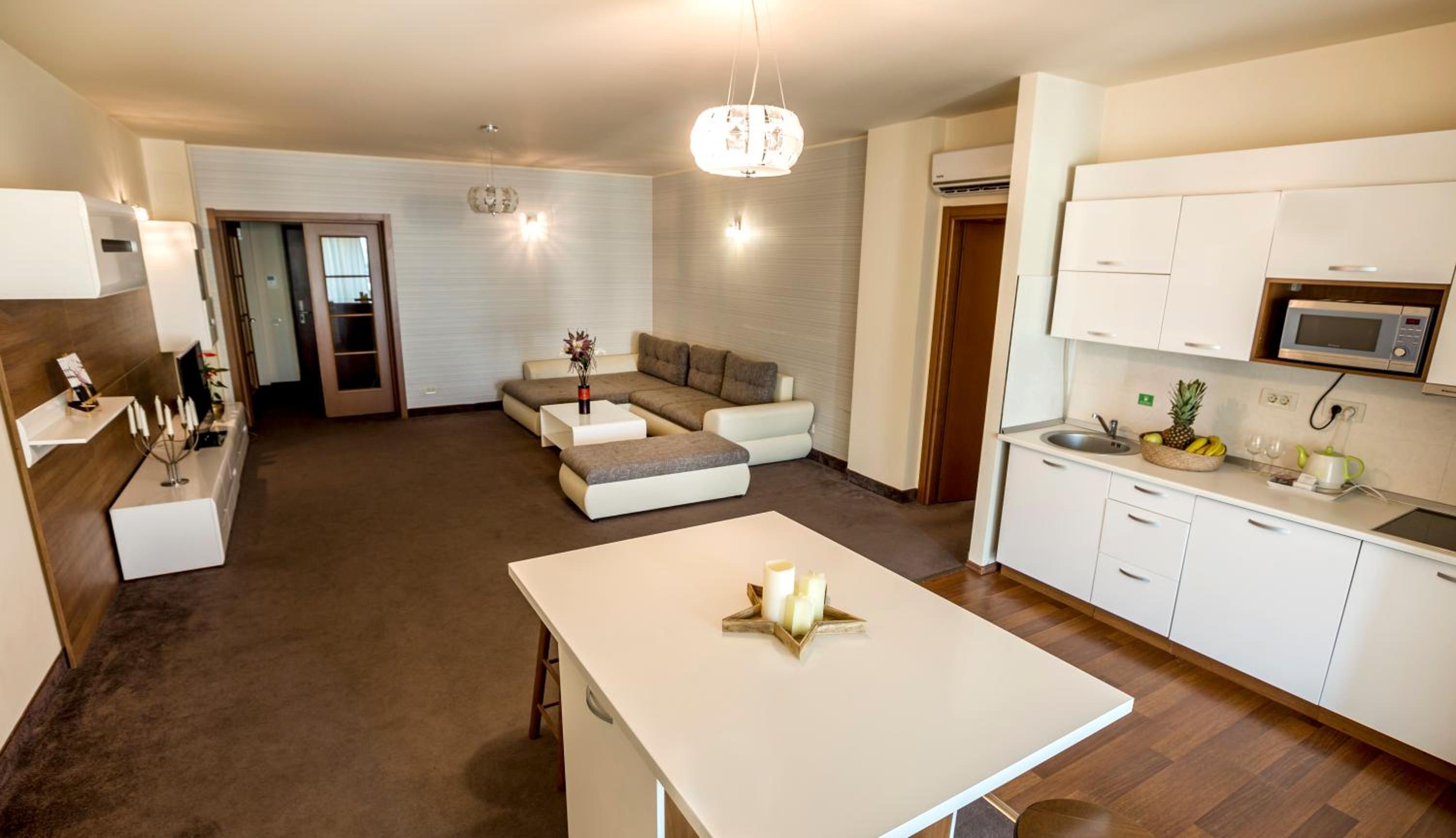 אורכידאה רזידנס אנד ספא בוקרשט — Large Apartment with Spa