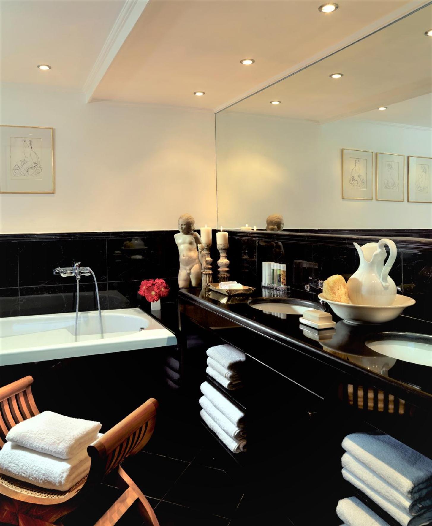 Exclusive Two-Bedroom Suite - Photo 3