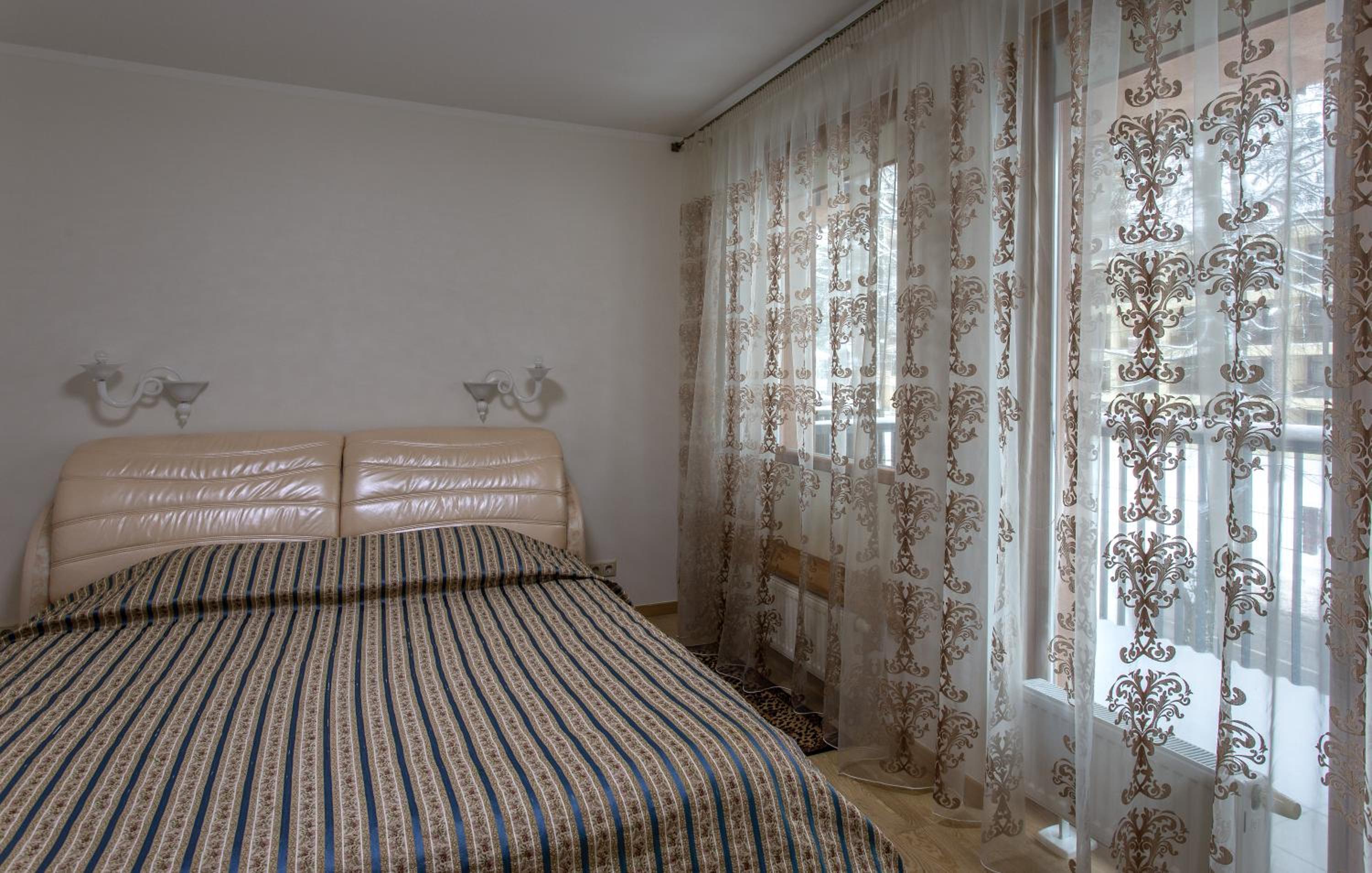 Two-Bedroom Apartment - Photo 18