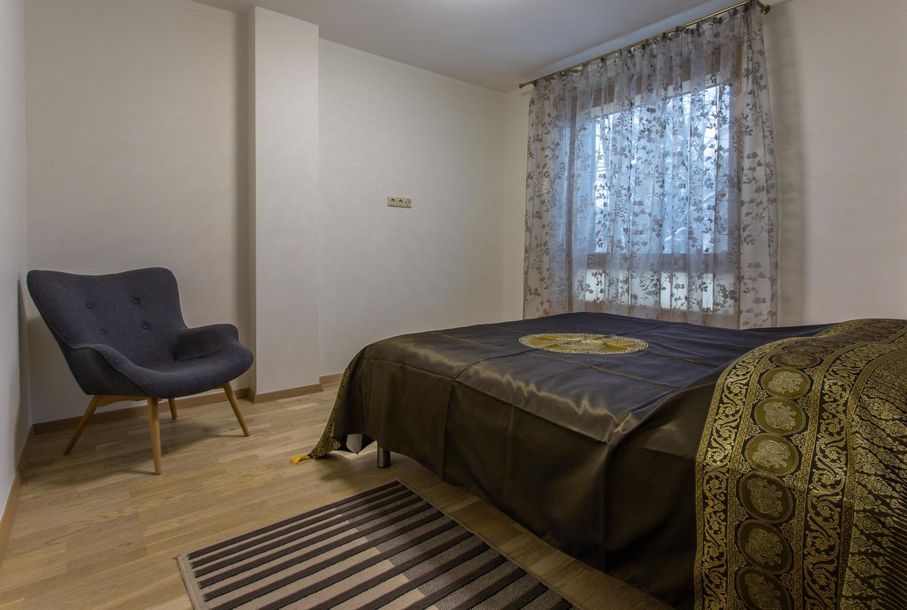 Two-Bedroom Apartment - Photo 20