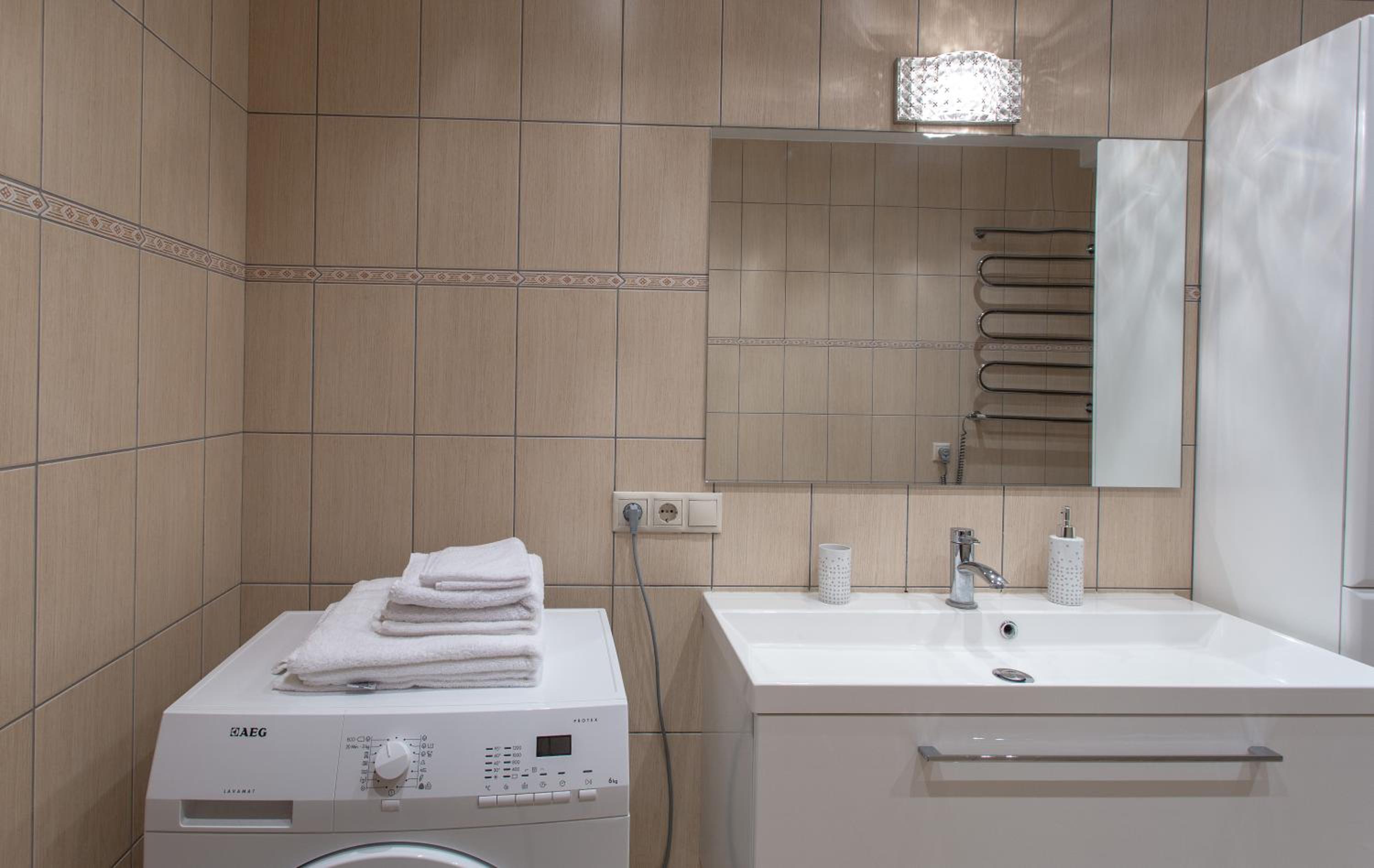 Two-Bedroom Apartment - Photo 8