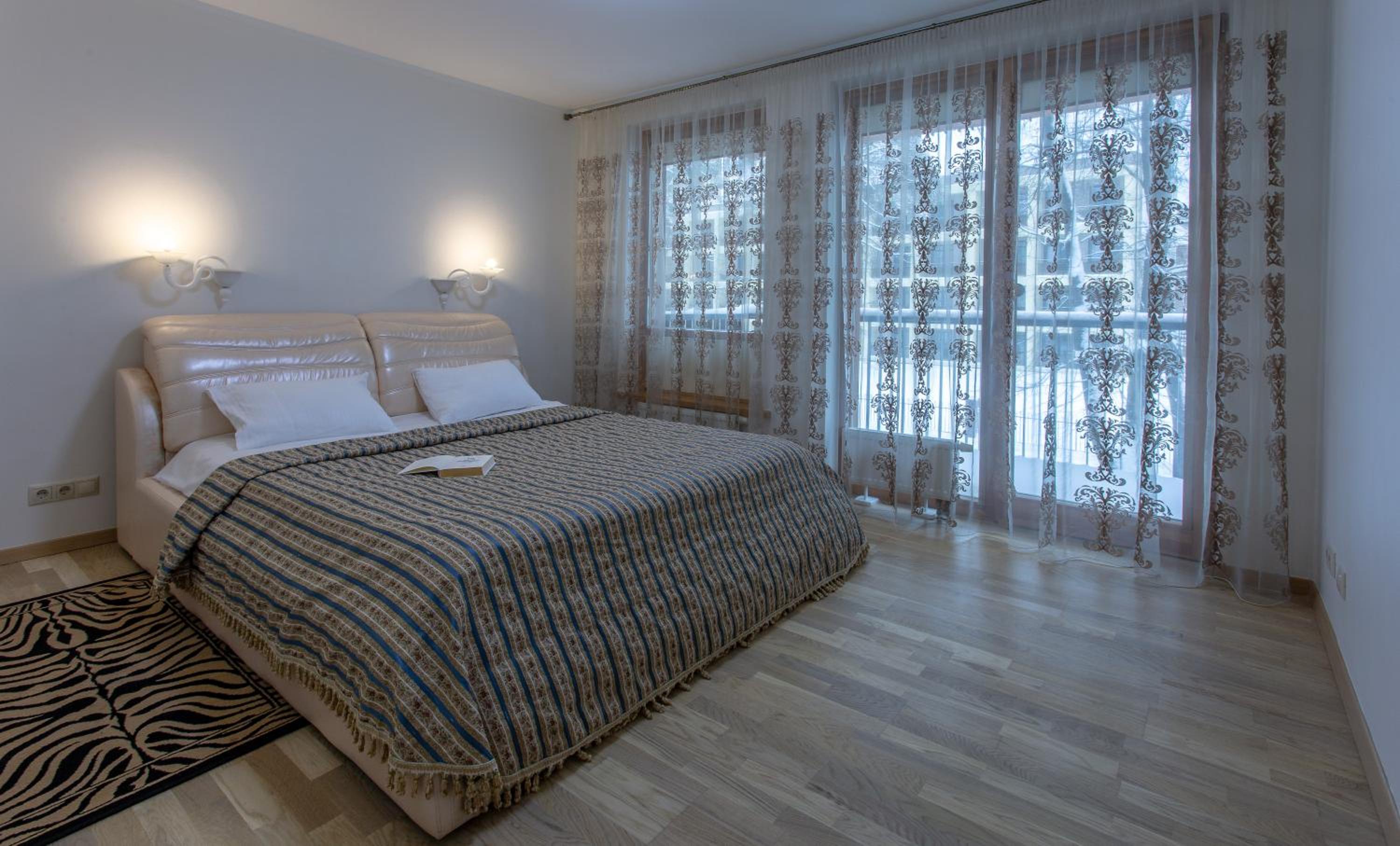 Two-Bedroom Apartment - Photo 23