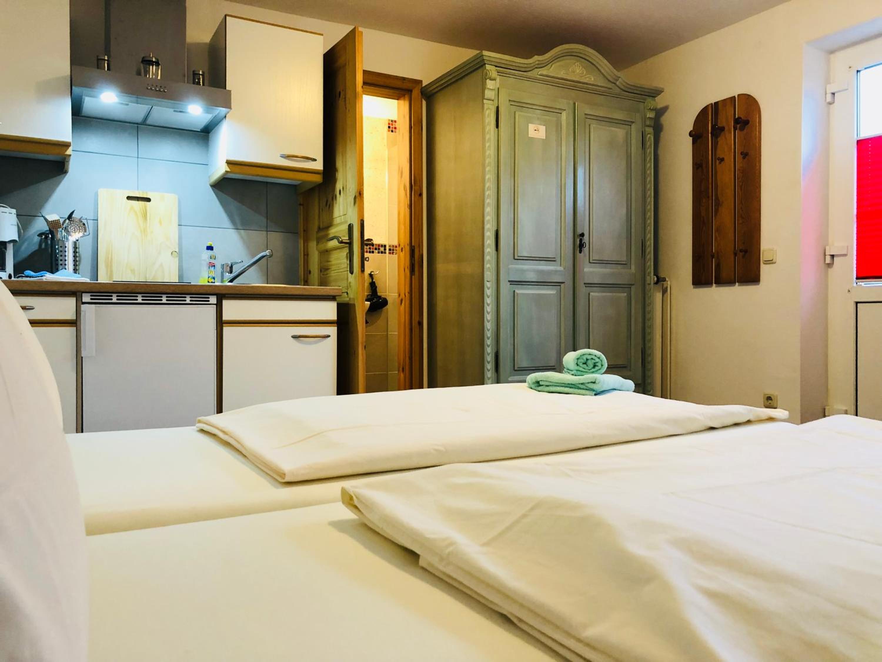Budget Twin Room photo 2