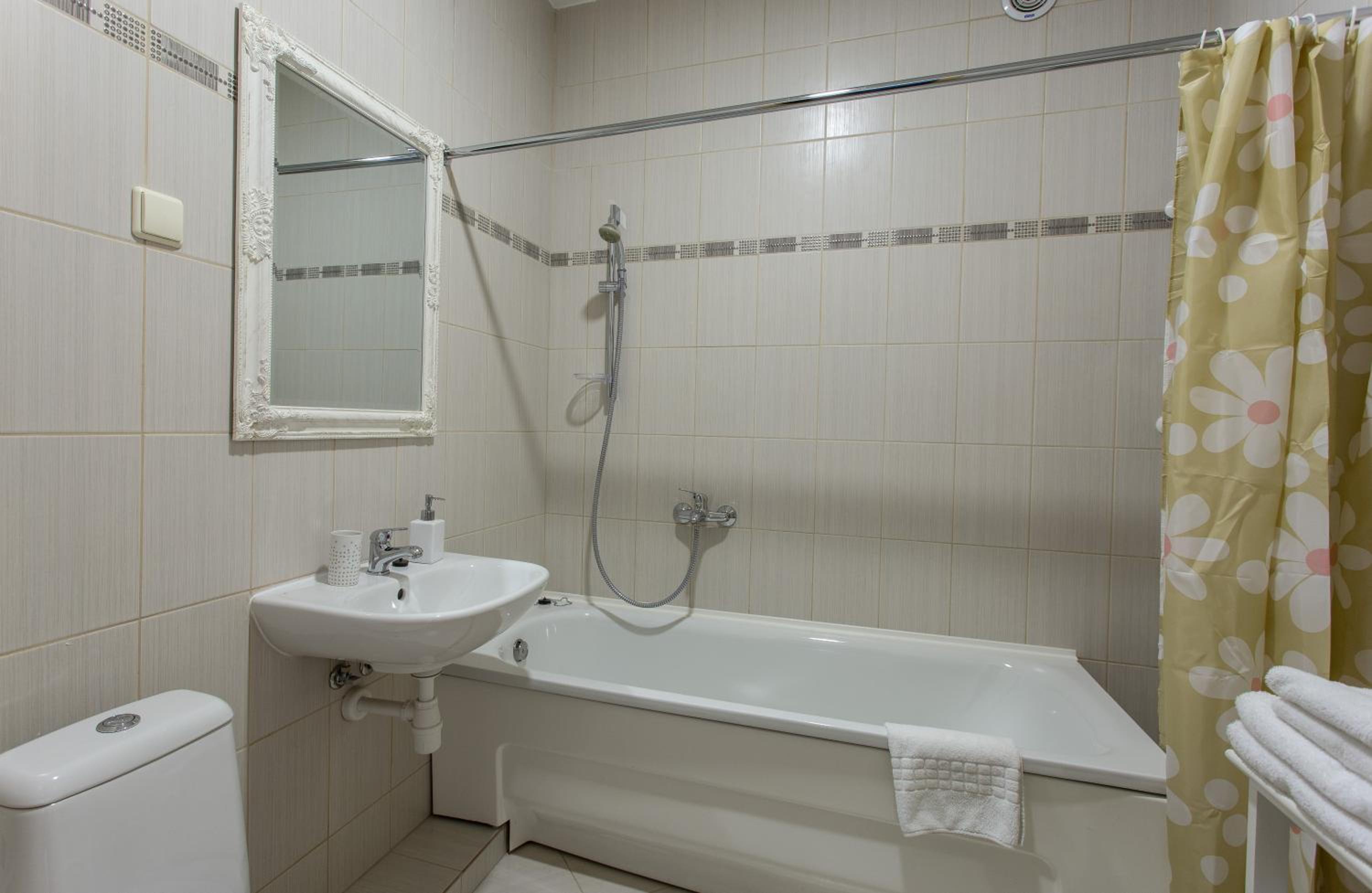 Two-Bedroom Apartment - Photo 8