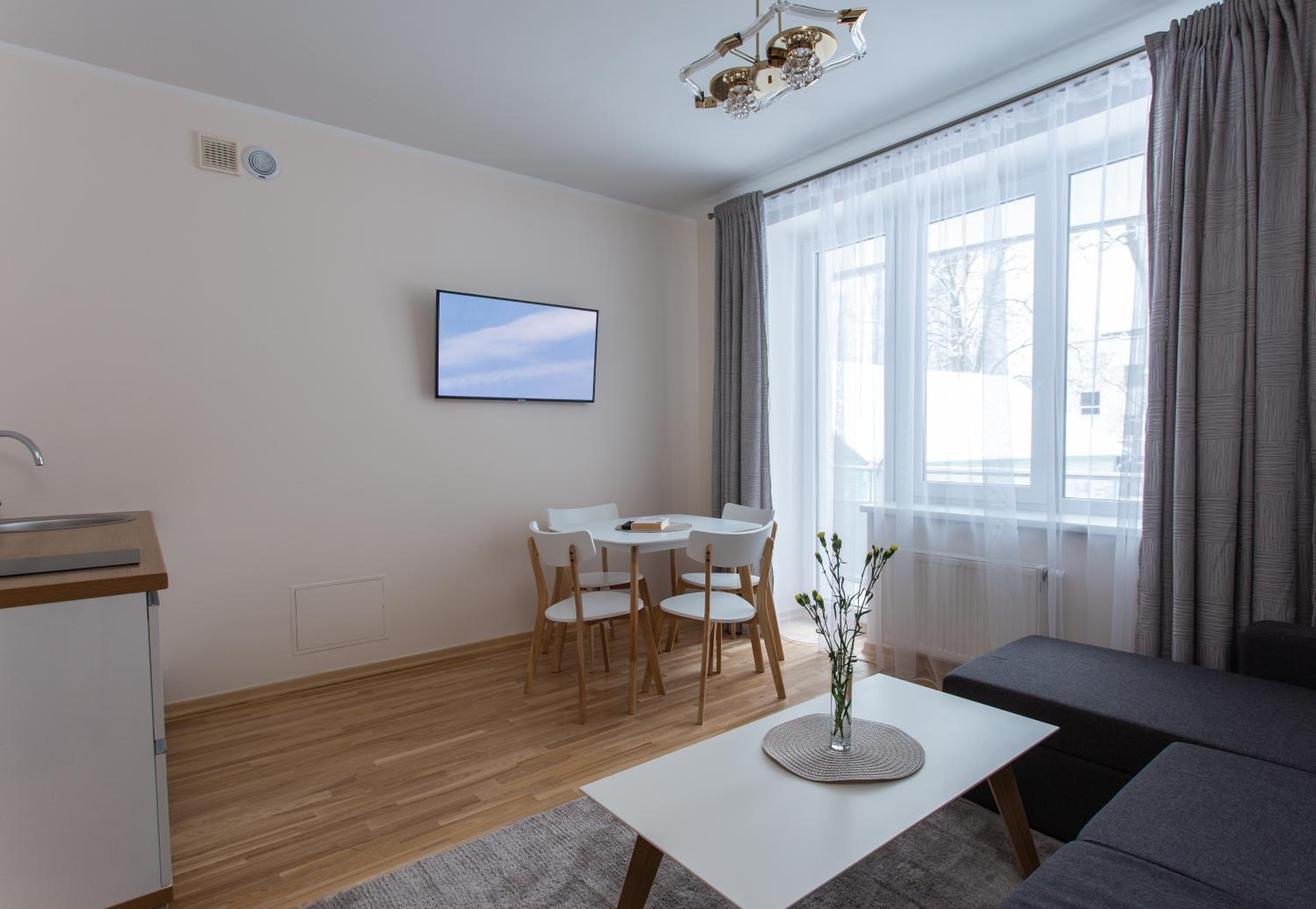 Two-Bedroom Apartment - Photo 6