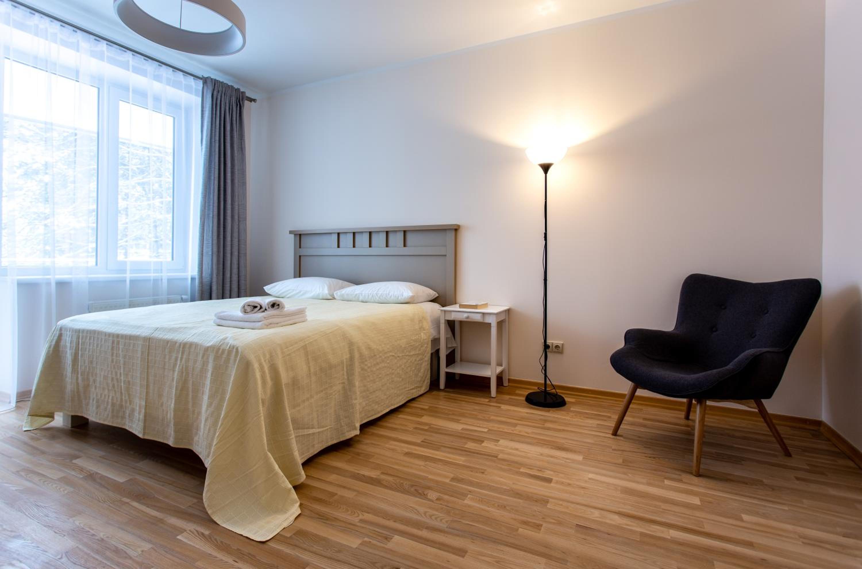 Two-Bedroom Apartment - Photo 19