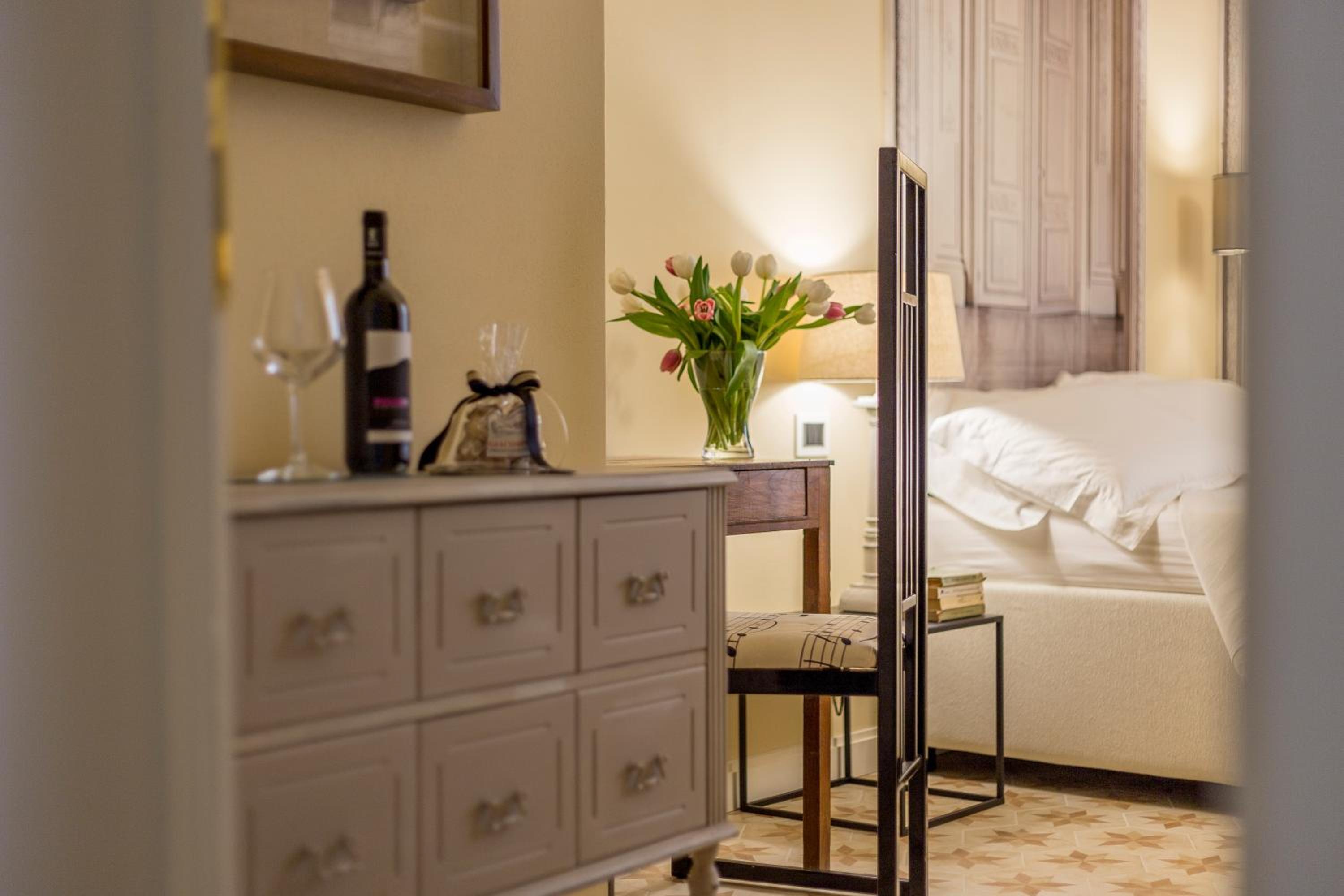 Double Room with Private Bathroom photo 3