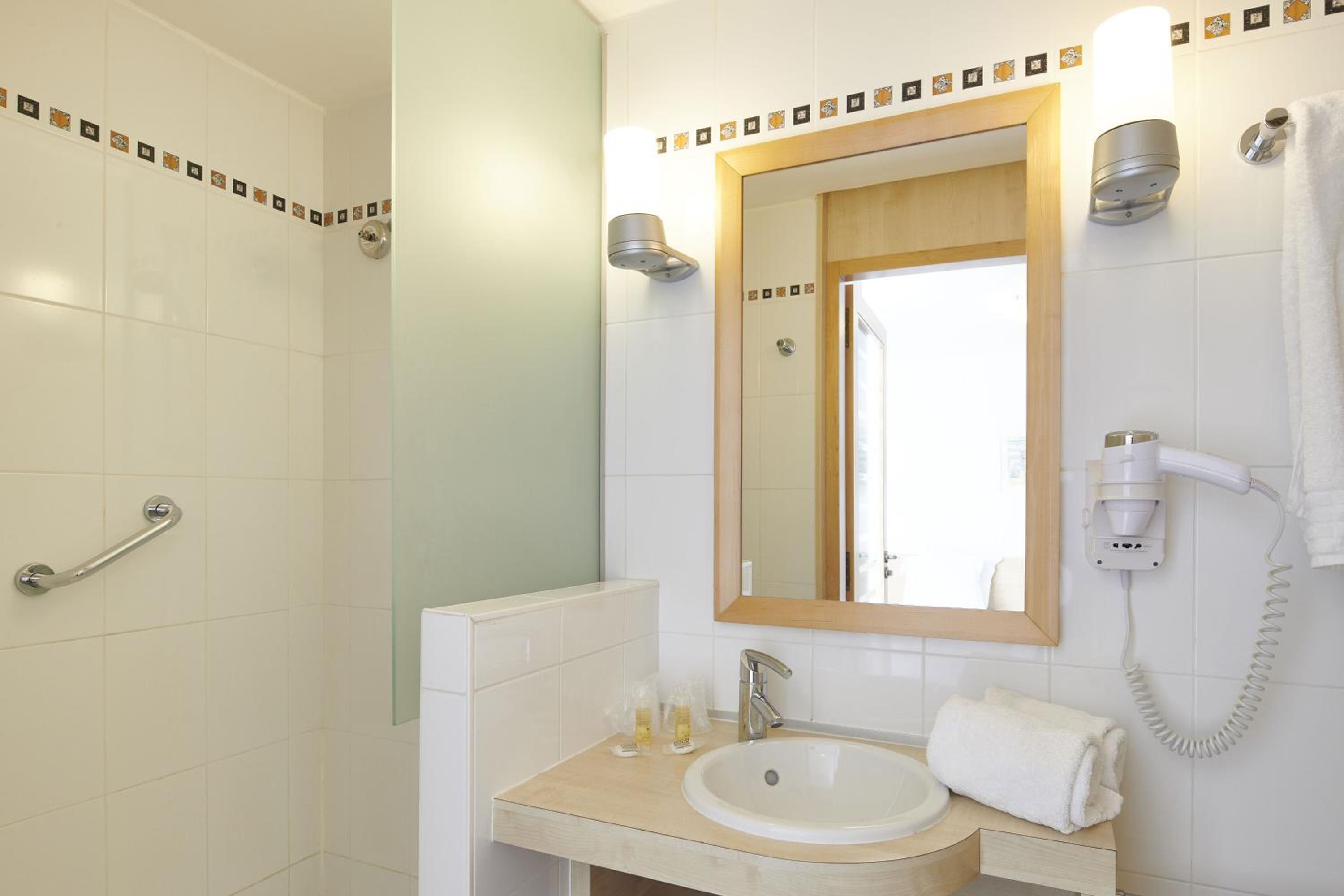 Triple Room - Photo 2