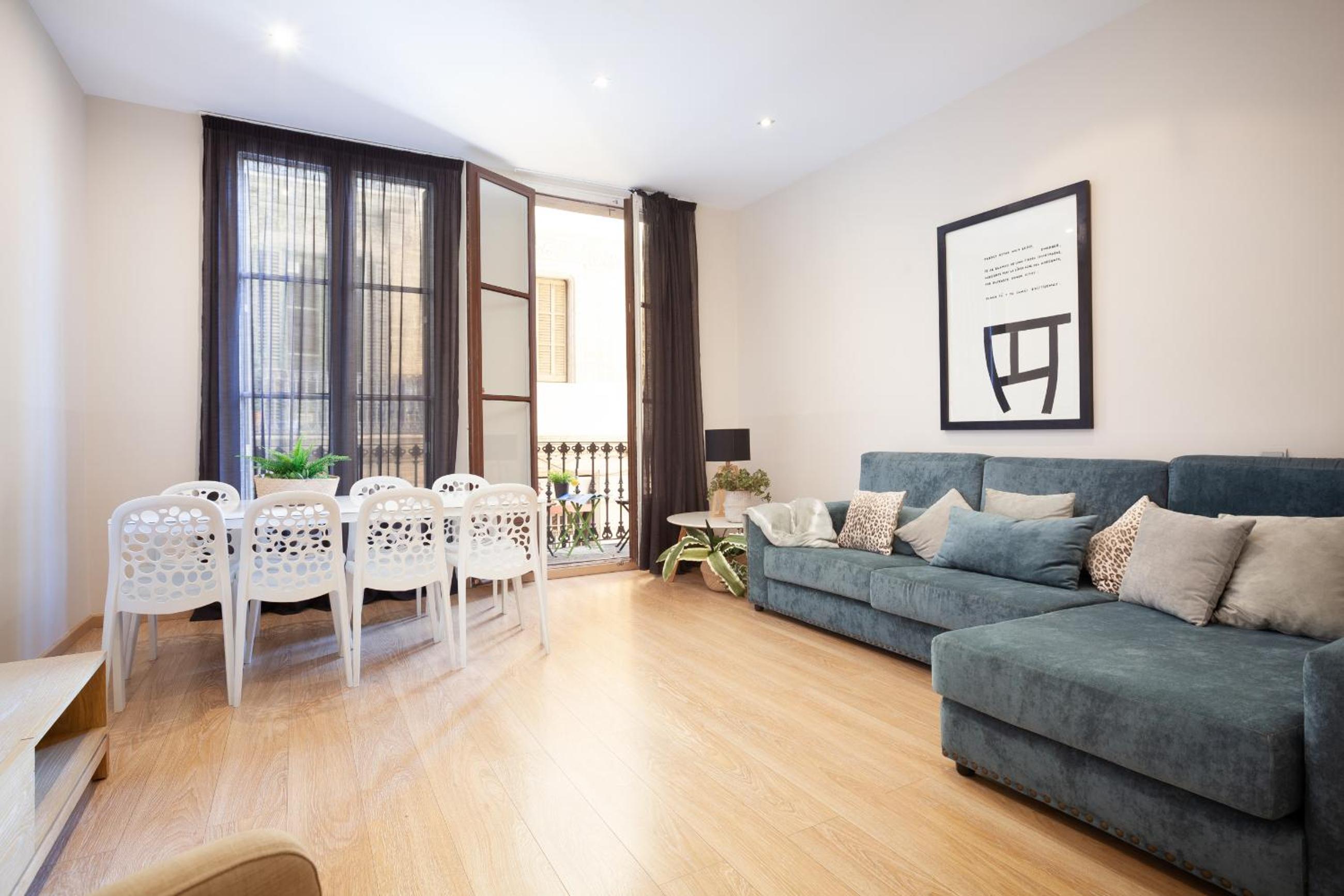 Apartamento de Cuatro Habitaciones