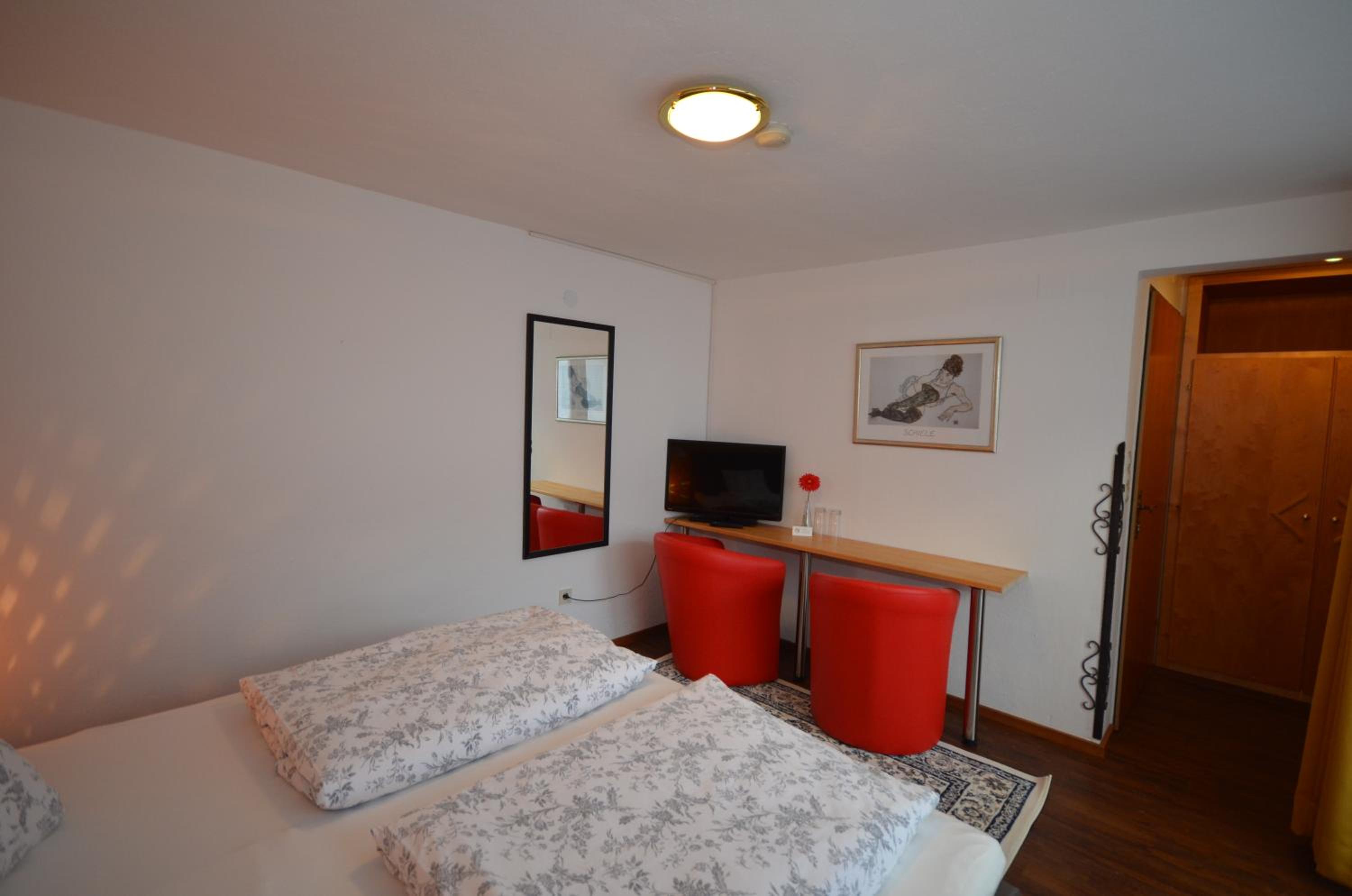 Double Room with Balcony photo 3