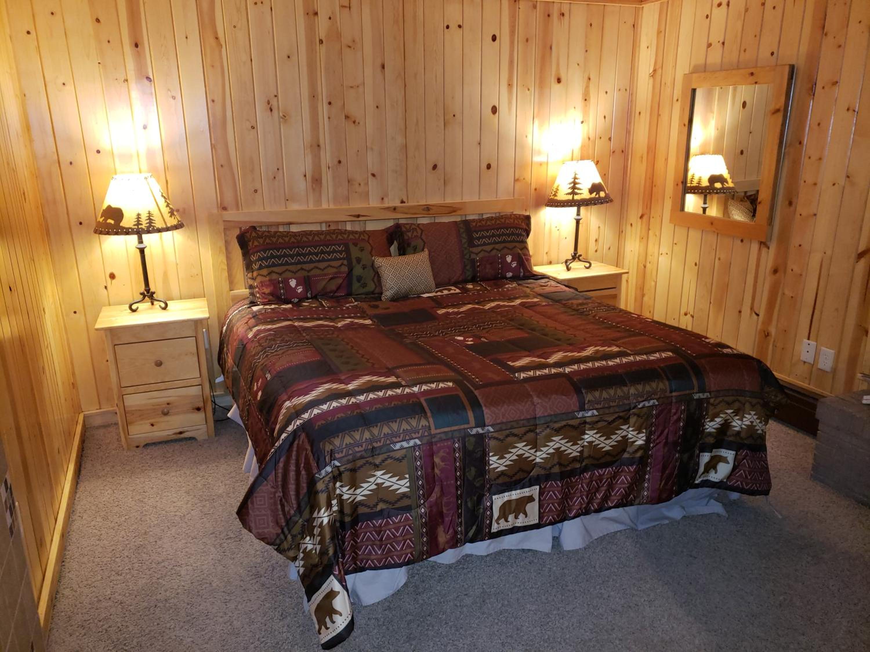 Deluxe King Suite photo 2