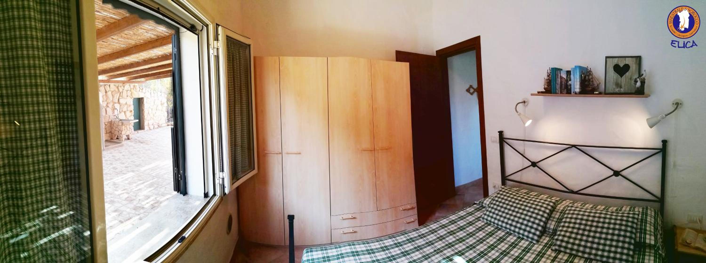 One-Bedroom House photo 1