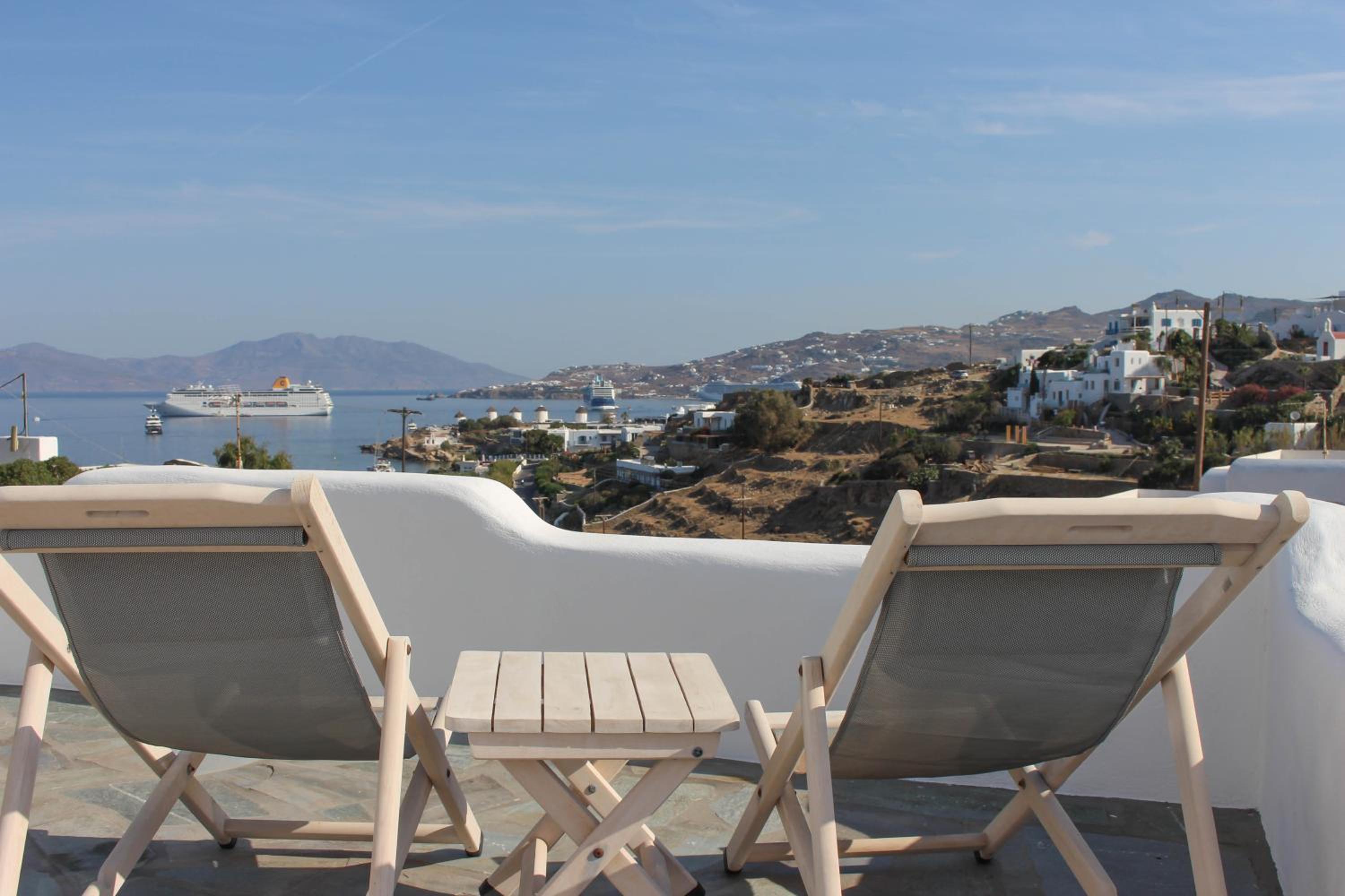 Superior Sea View Suite - Photo 25