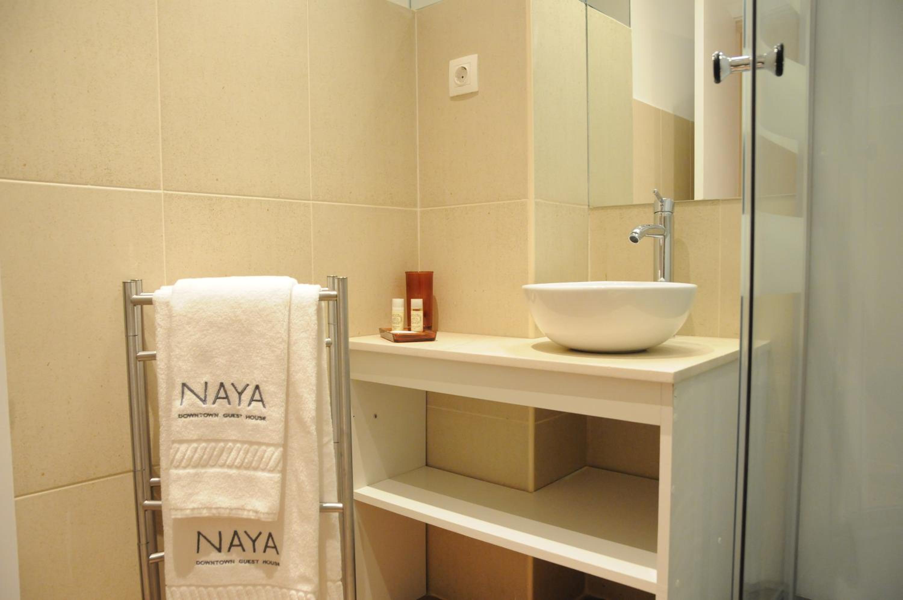 Naya-Downtown Guesthouse — photo 91