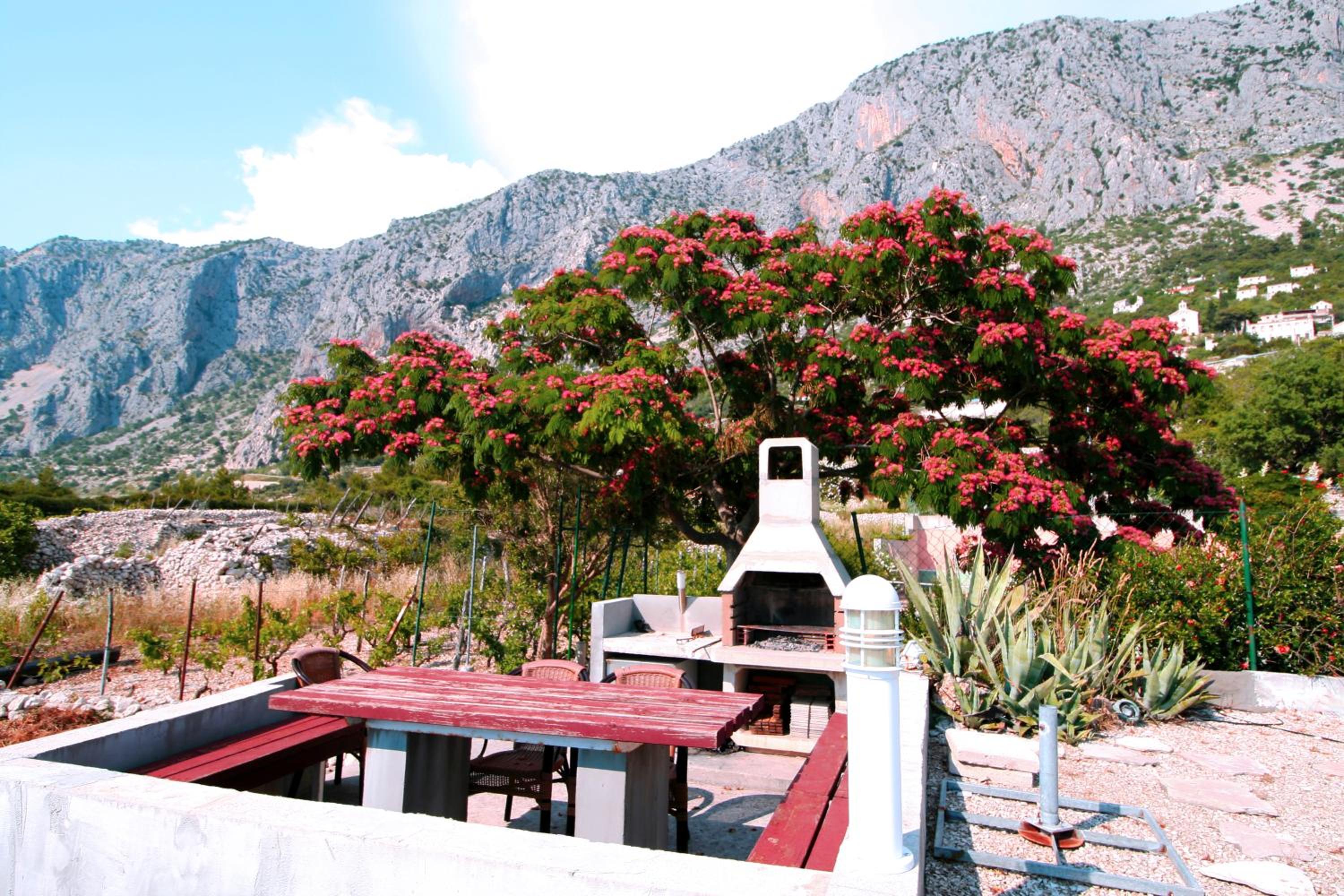 Two-Bedroom Apartment with Terrace and Sea View photo 1