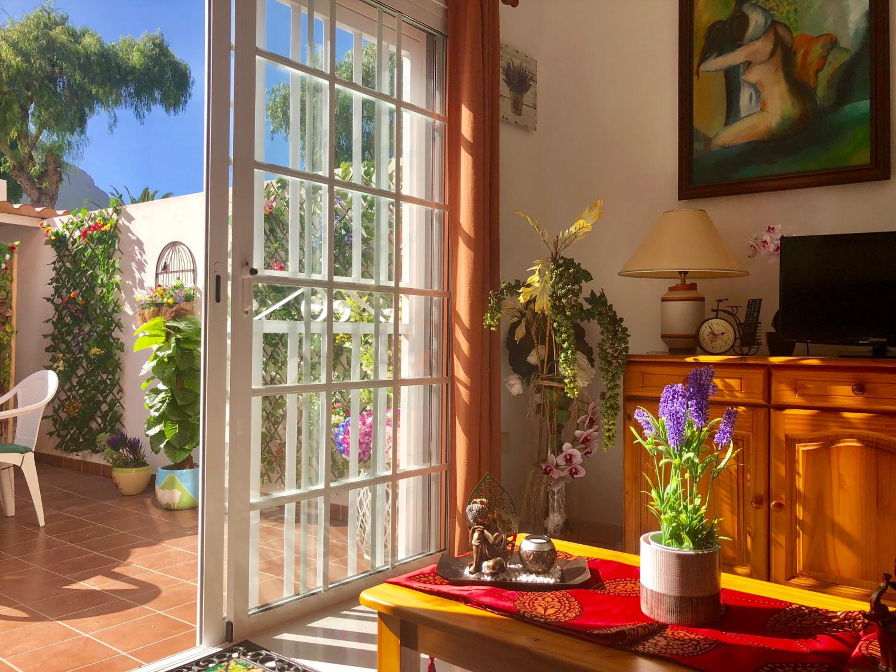 Apartment with Terrace - Photo 21