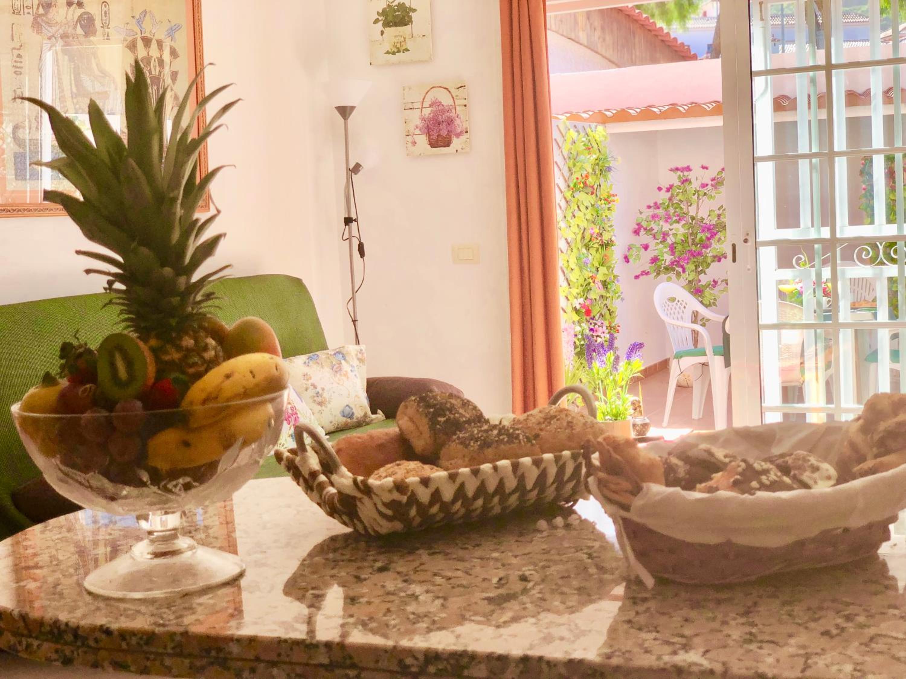 Apartment with Terrace - Photo 37