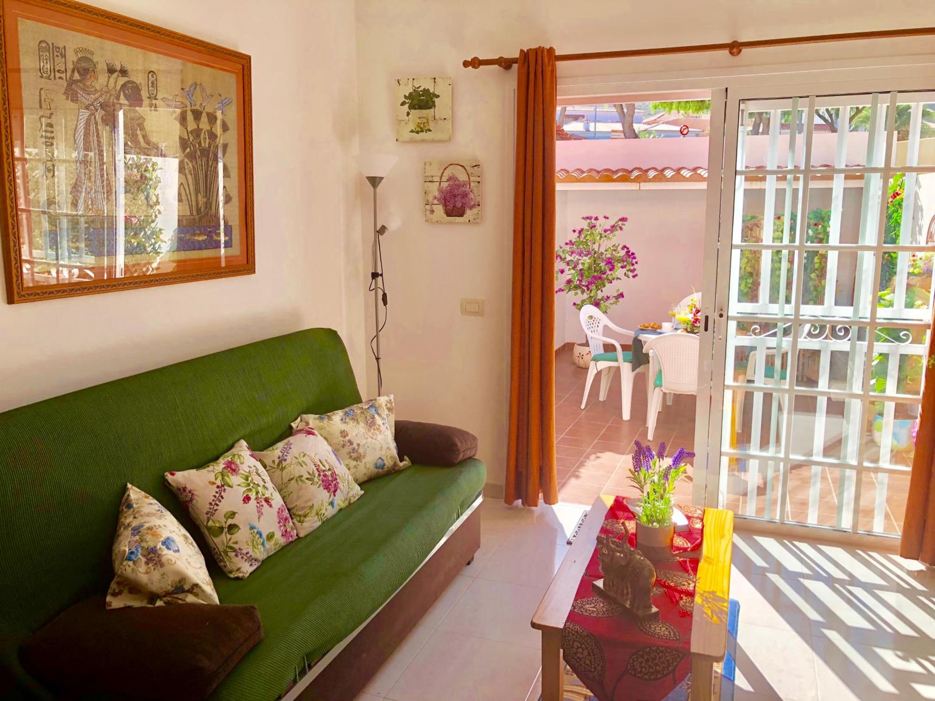 Apartment with Terrace - Photo 36