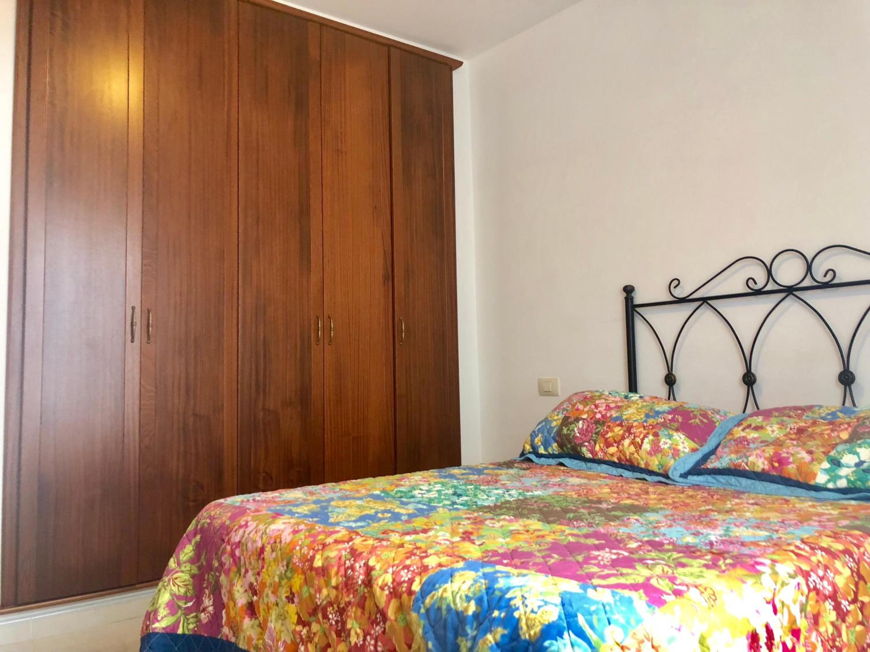 Apartment with Terrace - Photo 24