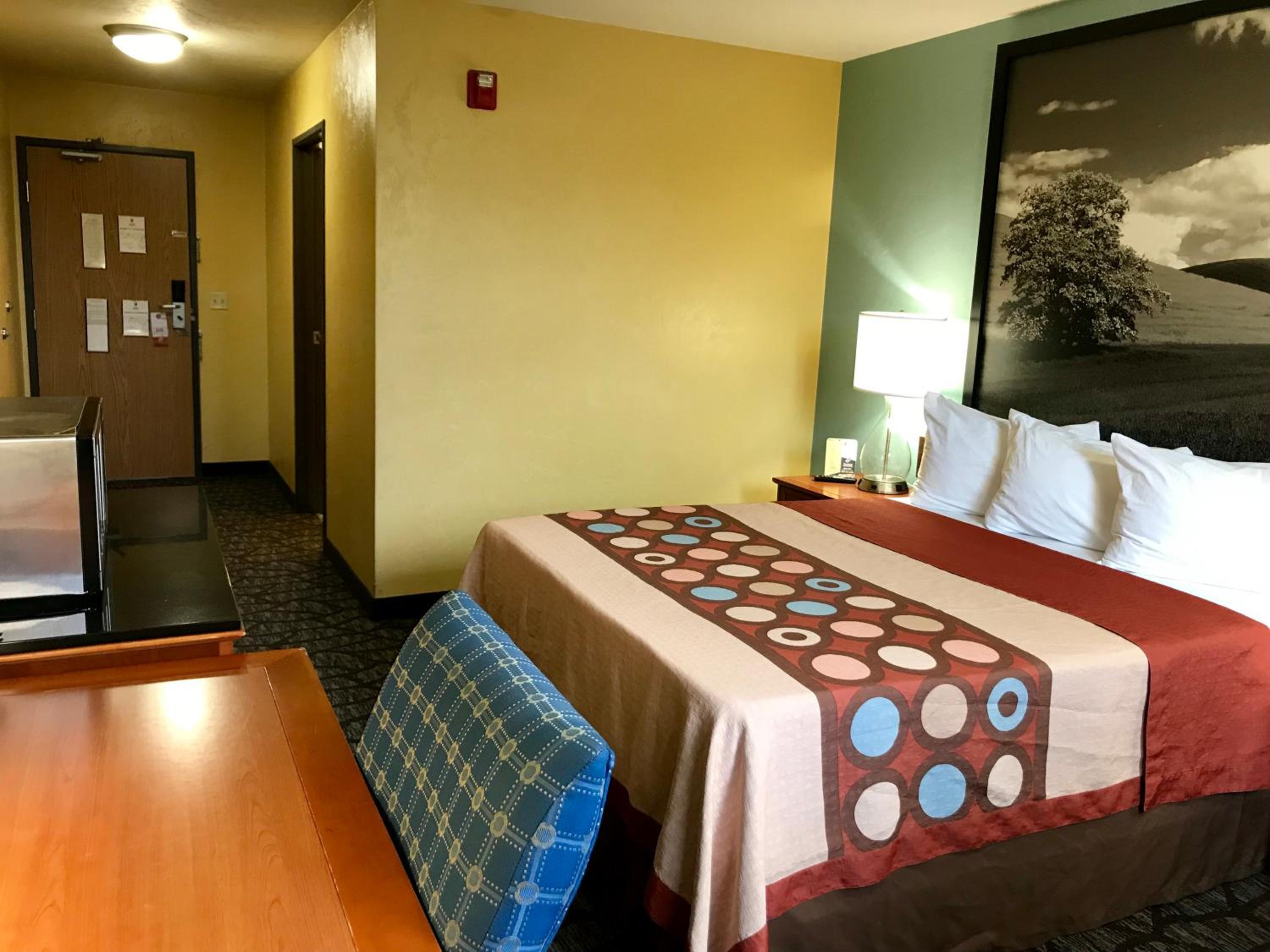 Queen Room - Mobility Access/Non-Smoking - Photo 1