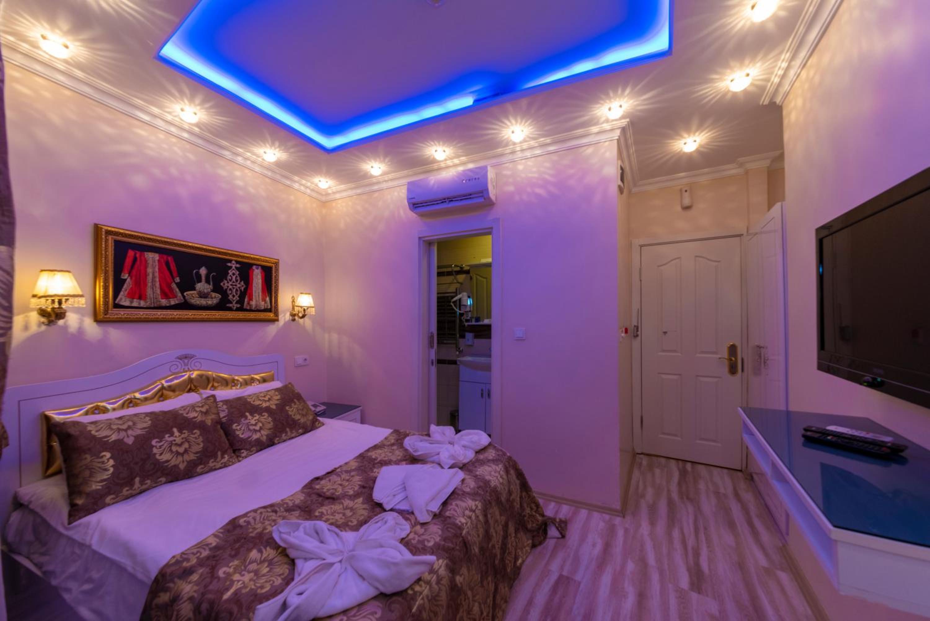 Double Room with Balcony photo 1