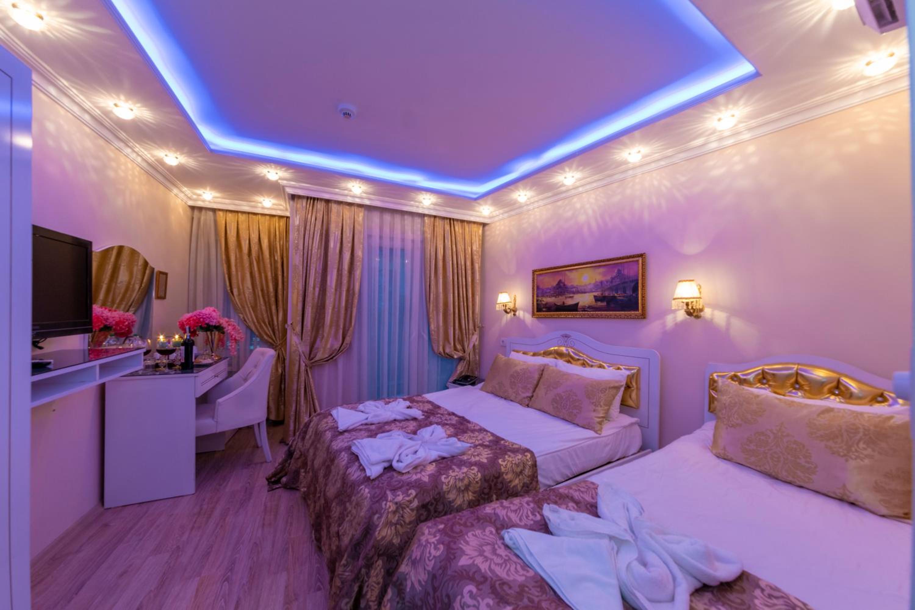 Deluxe Triple Room photo 2