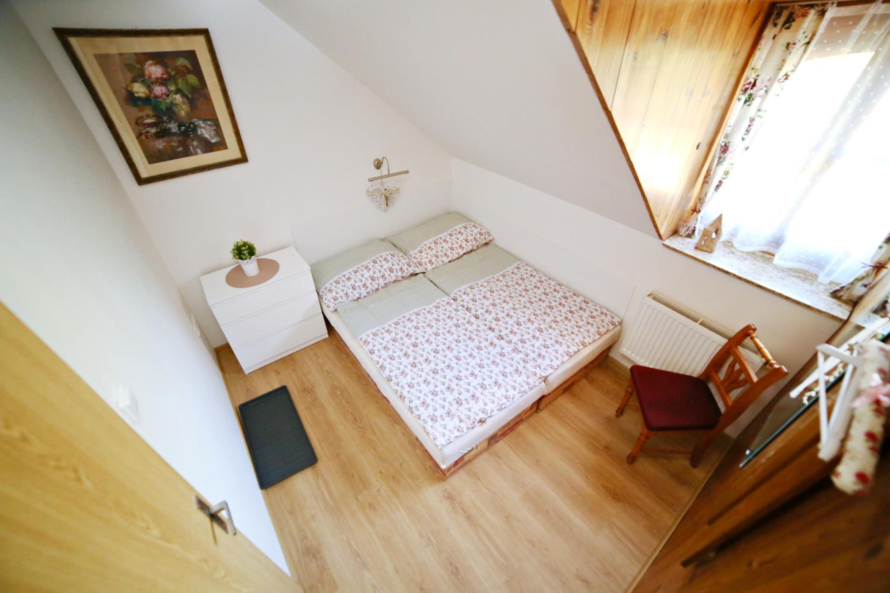 Standard Double Room with Shared Bathroom photo 1