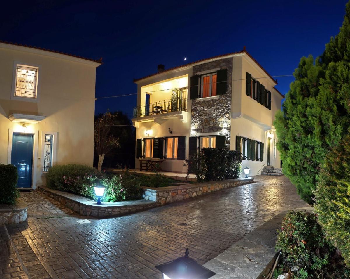Two-Storey Villa (4 adults)