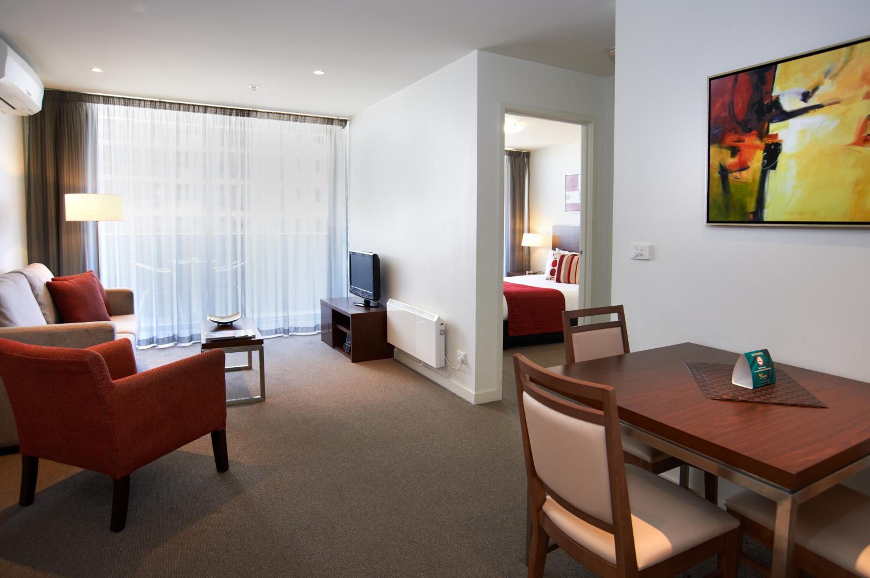 One-Bedroom Apartment - Photo 4