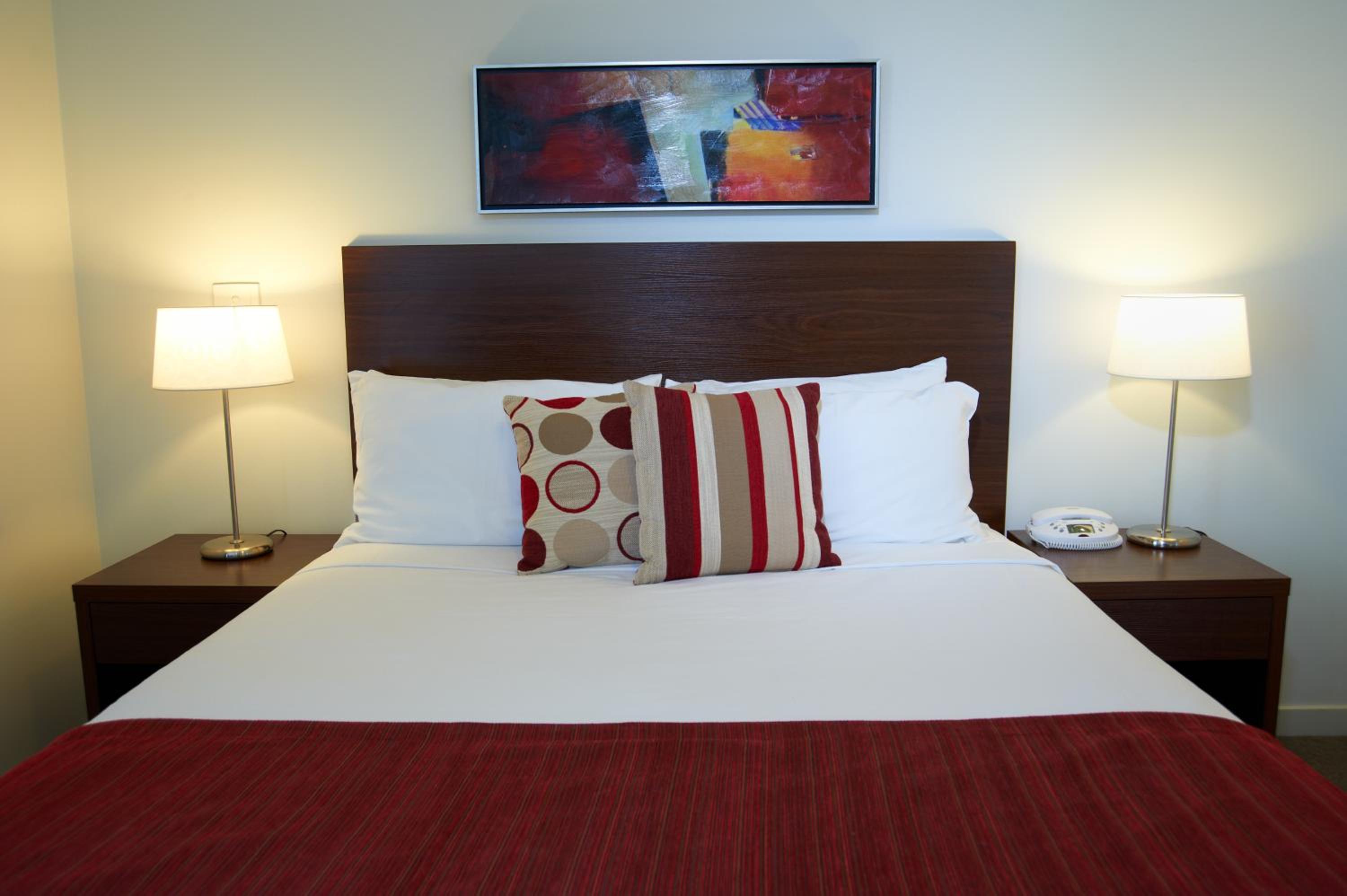 One-Bedroom Apartment - Photo 7