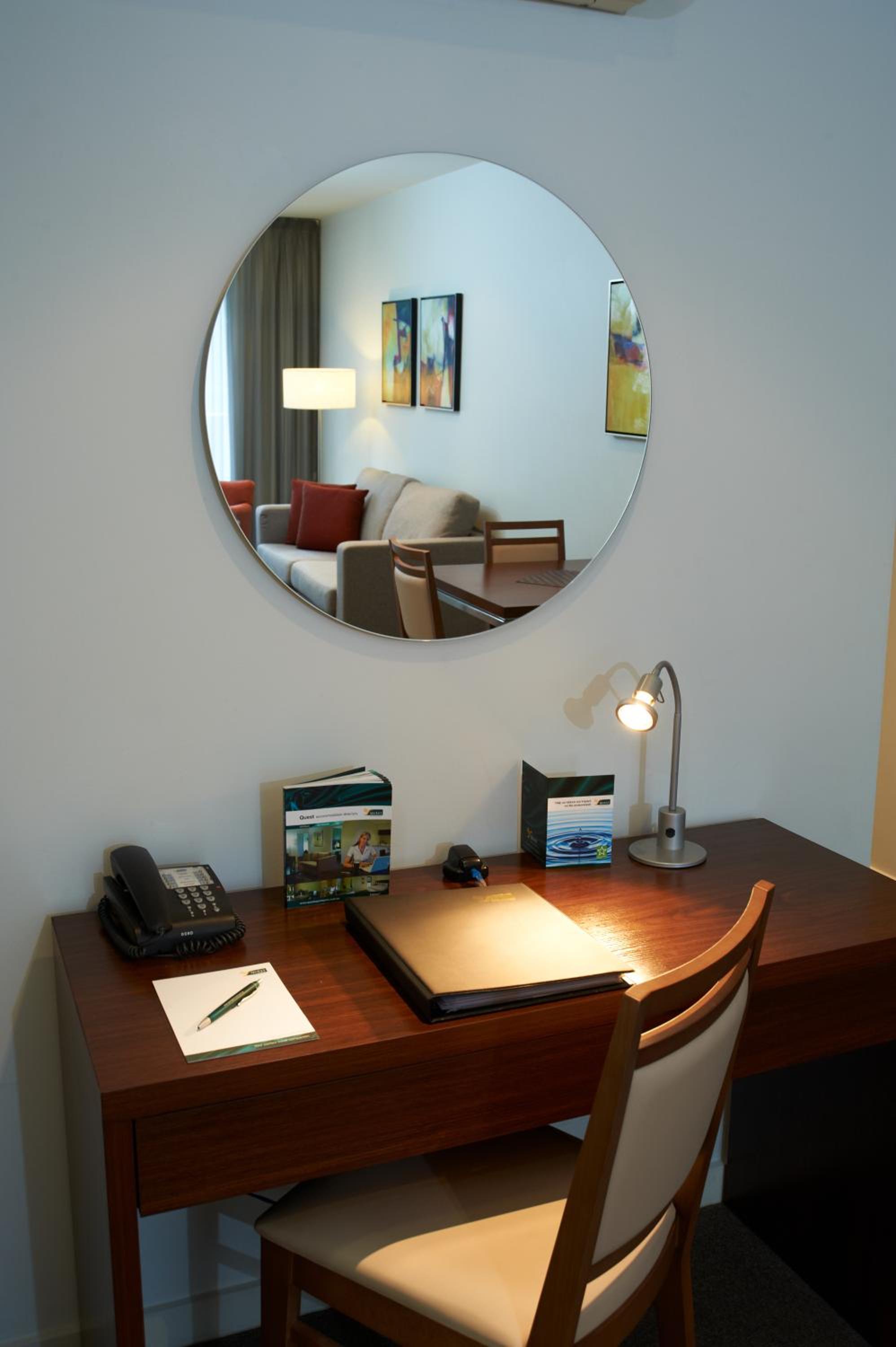 One-Bedroom Apartment - Photo 2