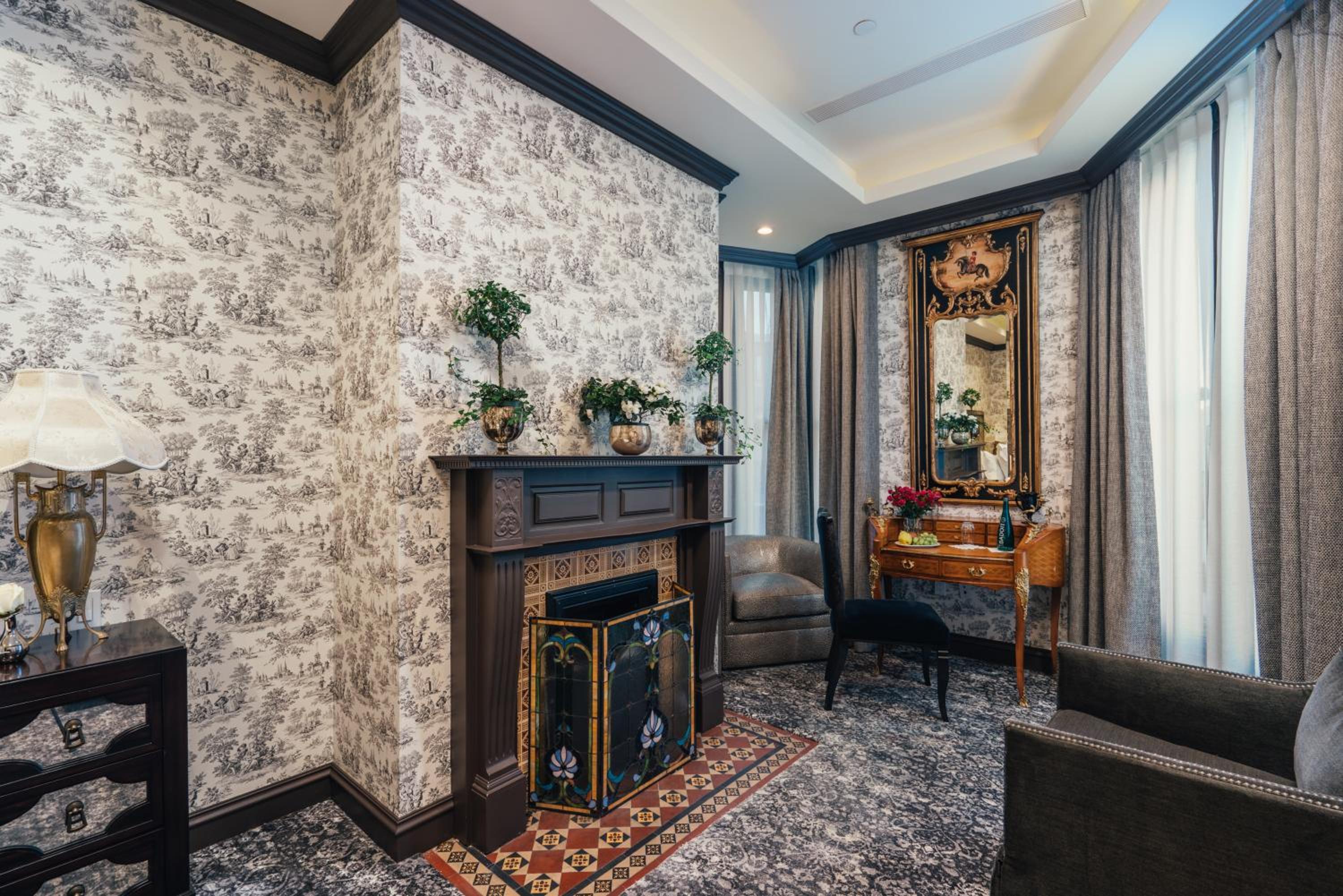 Superior Queen Room